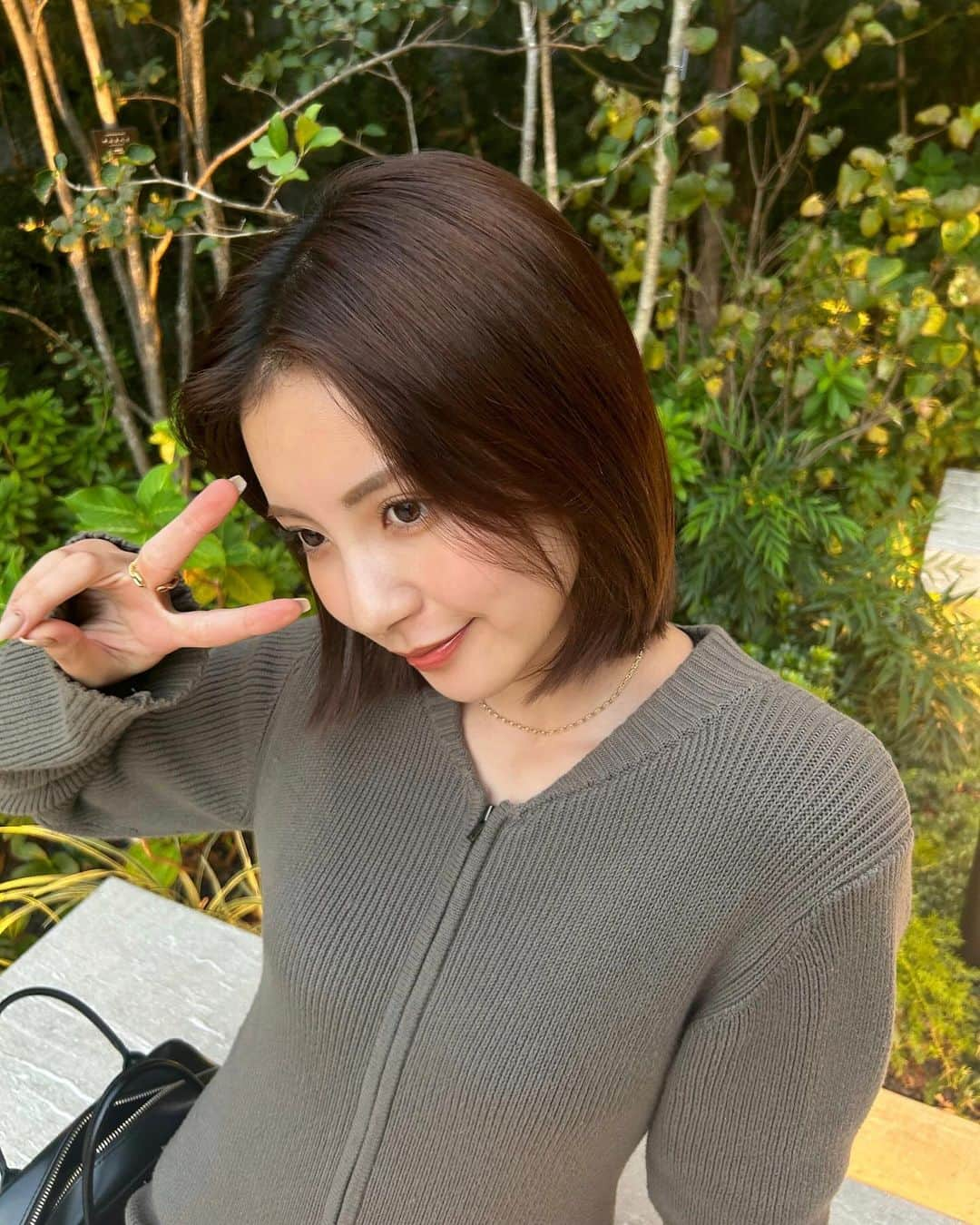 下山碧夢さんのインスタグラム写真 - (下山碧夢Instagram)「最近のお肌管理✨  YAG BEAUTY CLINICさんでレーザートーニングしました🩶 しみとか毛穴によくて、、効果感じてるよ💕 月1で通うとお肌のハリ、潤いが出てくるそうなので通いたいなって思いました✨ また来月やります😋  #PR#YAGBEAUTYCLINIC#レーザートーニング#RRRパック」11月23日 20時14分 - a07m1u2