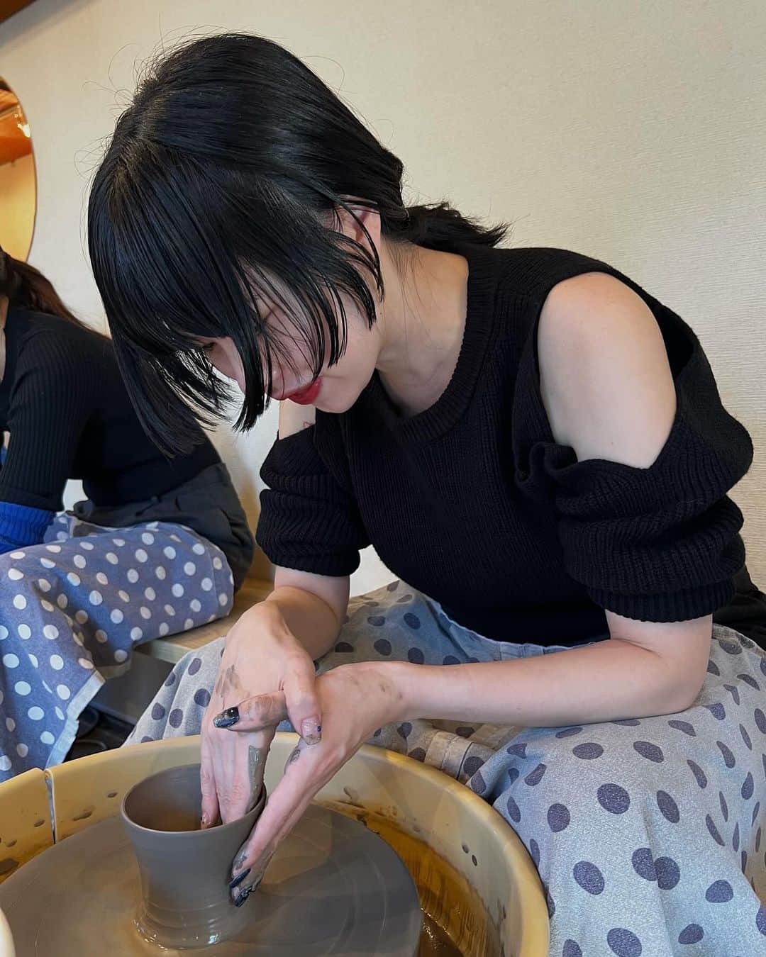 大枝瑞希のインスタグラム：「京都で初めての陶芸🥣 難しかったけど楽しかったな🥰 作った物届くの楽しみ〜♡」