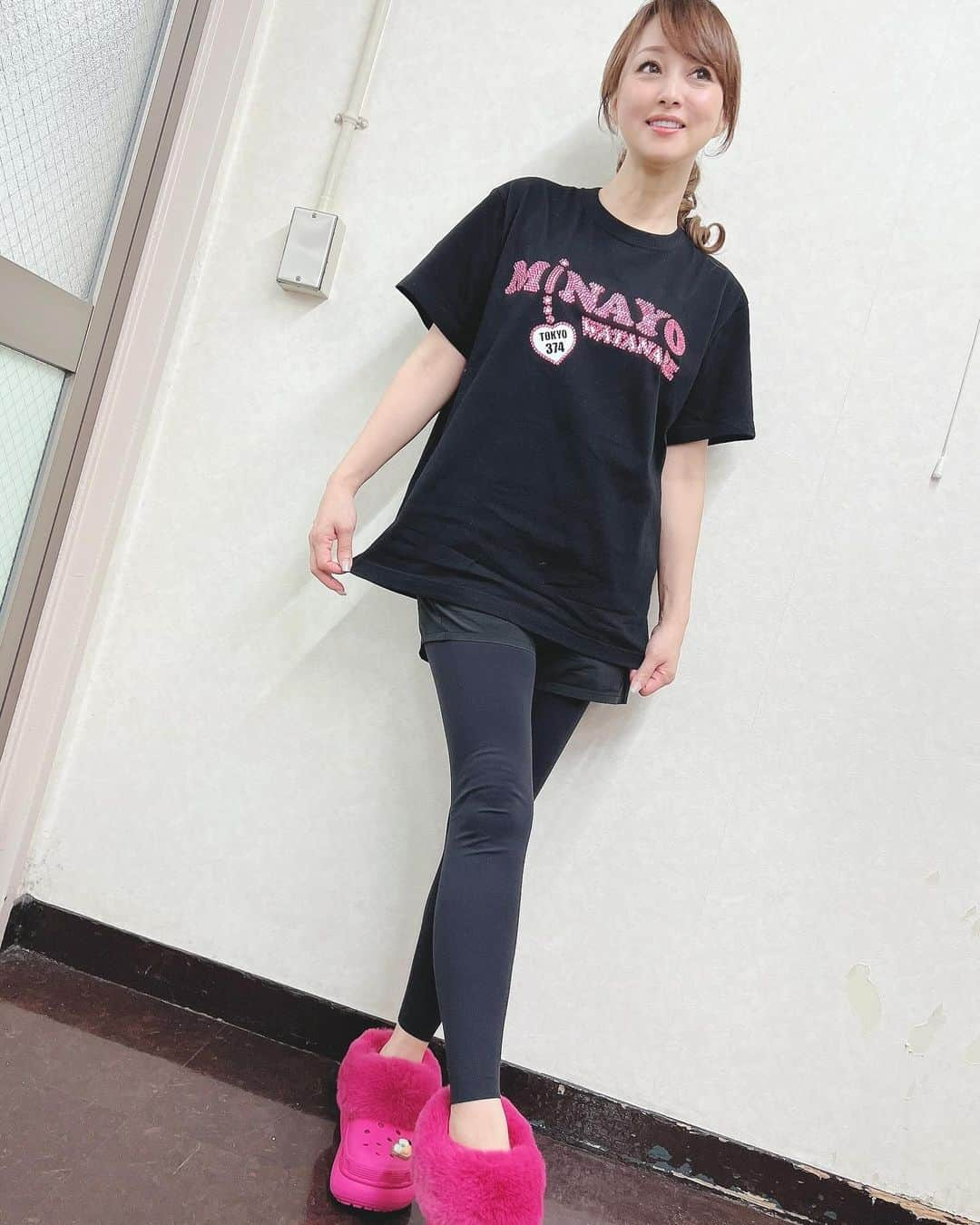 渡辺美奈代さんのインスタグラム写真 - (渡辺美奈代Instagram)「本日のミット打ちの衣装  Tシャツ・・・minayoselect  #渡辺美奈代  #k1  #ミット打ち  #衣装  #tシャツ  #minayoselect  #k1マスターズ」11月23日 20時27分 - watanabe_minayo