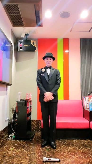 山咲トオルのインスタグラム：「#ピンクレディー さん「サウスポー」  #山咲トオル #toruyamazaki  キャンディーズさんが「配信」されたら『倍』踊りが御披露目出来るんですよ。」
