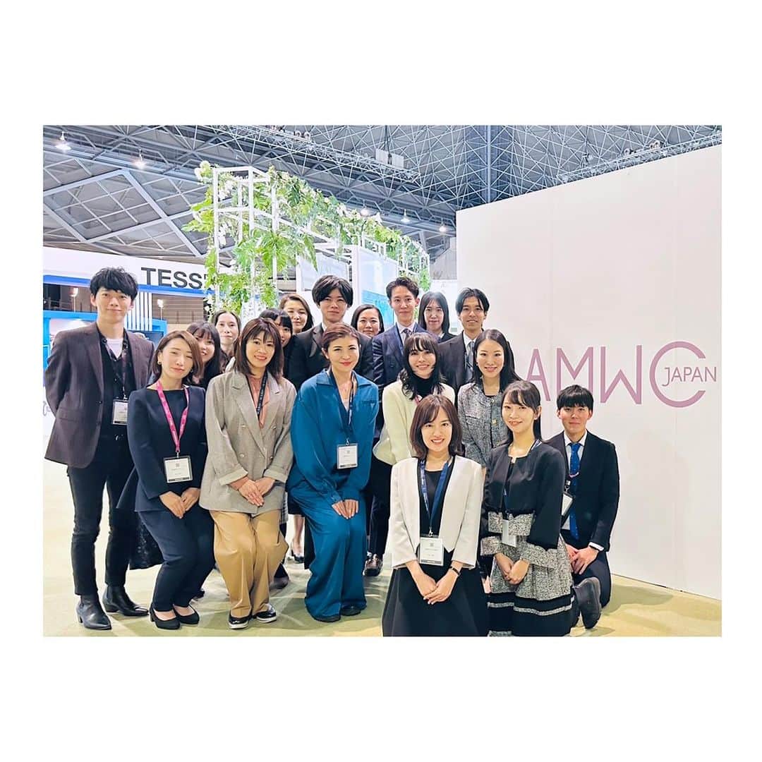 西川礼華さんのインスタグラム写真 - (西川礼華Instagram)「AMWC Japan 2023という国際学会が京都で開催されました。私は二つの講演をしました。 一つは「Facial Rejuvenation With Polynucleotide DNA Fragment」、もう一つは「Trends in Rejuvenation Injectable Therapies: Exploring Skin Quality-Centric Approaches and Combination Treatments」でした。それぞれ私自身の臨床経験を元に、SBCグループにおけるマスデータから安全性や効果の客観的評価、さらに顧客満足度を高めるための工夫について講演しました。各国からのエキスパートの先生と共に登壇する素晴らしい貴重な機会を頂戴し、AMWC事務局の皆様に感謝申し上げます。また、国際学会での発表を奨励くださった宮田成章先生にも心から感謝しております。学会当日は、SBCグループからも約20名の医師が参加しました。皆で一緒に勉強できて嬉しかったです😁  AMWC Japan 2023 took place in Kyoto, where I had the honor of delivering two presentations. One focused on 'Facial Rejuvenation With Polynucleotide DNA Fragment' while the other delved into 'Trends in Rejuvenation Injectable Therapies: Exploring Skin Quality-Centric Approaches and Combination Treatments.'  Grateful to my SBC Group colleagues and appreciative of the support from the AMWC Secretariat. It was a pleasure to have over 20 physicians from SBC Group join me at the conference, where we learned together and had a great time. Furthermore, I would like to express my heartfelt gratitude to Dr Naruaki Miyata for encouraging my presentations at the international conference.  @amwc_japan  #AMWCJapan2023 #美容皮膚科 #美容内科 #国際学会 #京都 #AMWCJapan2023 #AestheticMedicine #Conference #Kyoto」11月23日 20時37分 - ayakanishikawa