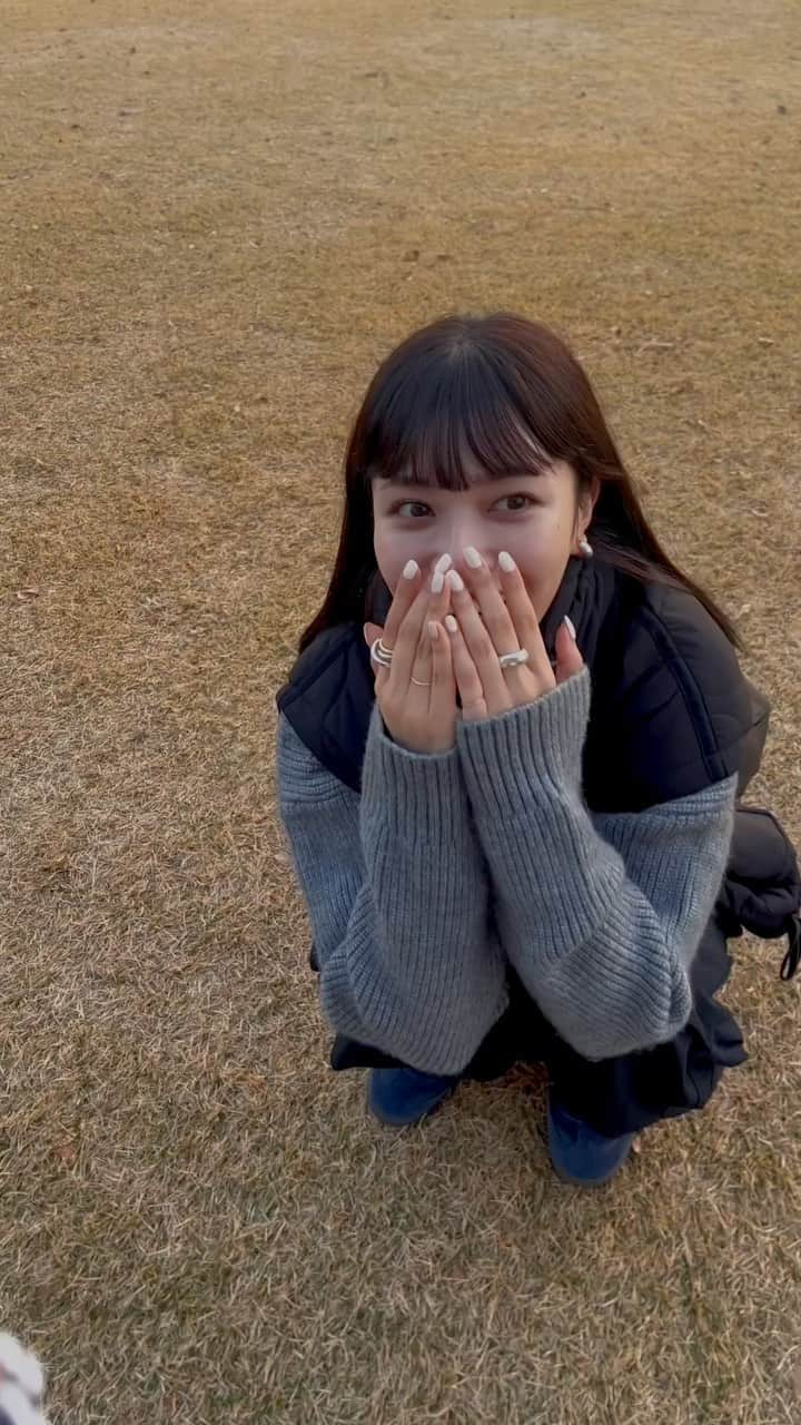 内山愛のインスタグラム：「picnic day🩶まだ二重飛びできて安心しました🧎🏻」