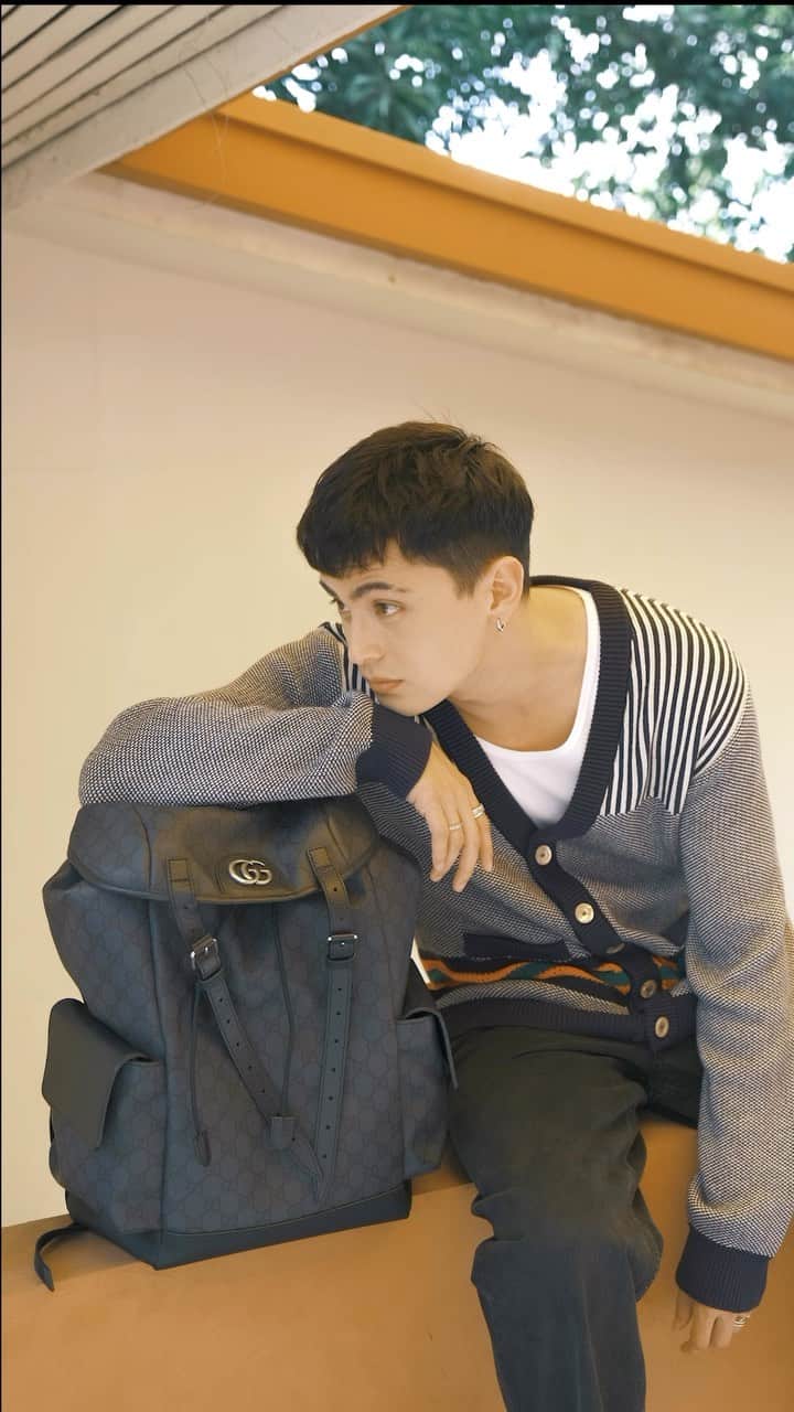 ジェームス・リードのインスタグラム：「Lunch break @gucci #GucciPH」