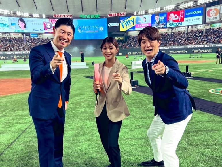 高橋大輔さんのインスタグラム写真 - (高橋大輔Instagram)「ジャイアンツファンフェスタ・MCでした🎤  ご一緒させていただきました 日本テレビの梅澤アナ、山本アナと📸  そして、シーズンシートオーナー選手交流会を担当したアナウンサーの皆さんと📸  本日も多数ご来場いただきありがとうございました😊  また"内海哲也"とコールをする日がくるとは‥  感慨‥  本日で今シーズンのジャイアンツの現場は一段落。  今年も熱い応援本当にありがとうございました✨  素敵なオフシーズンをお過ごしください☺️  またお会いできる日を楽しみに😌  来年は球団創立90周年⚾️  #ジャイアンツ #読売ジャイアンツ #ジャイアンツファンフェスタ2023 #東京ドーム #スタジアムmc #mc #髙橋大輔 #高橋大輔」11月23日 21時06分 - daisuke_72