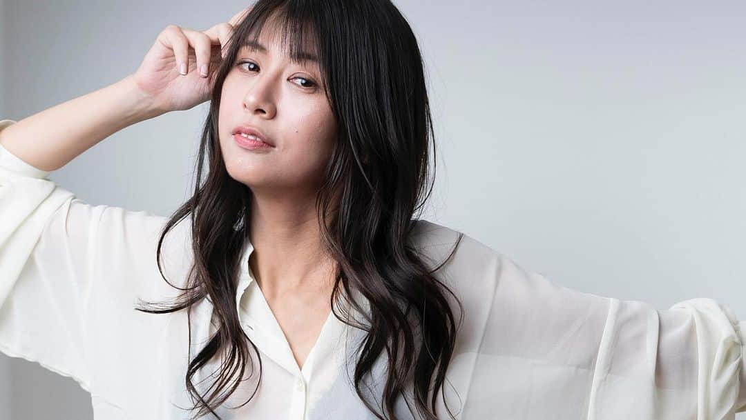 小阪有花（小阪由佳）さんのインスタグラム写真 - (小阪有花（小阪由佳）Instagram)「今日からYouTubeはじまります！ 11月中は毎日。20時投稿です。 12月から週3投稿になります！今日からコツコツ頑張ります！ プロフィールにやURLはってます！  応援よろしくお願いします✨  チャンネル登録よろしくお願い致します🙇‍♀️  て自分が言う日がくるなんて思わなかったー💦  何卒よろしくお願い致します🙇‍♀️  #YouTube #小阪由佳 #グラビアアイドル #youtube #まぢでリアフォー #経営者 #女社長 #芸能人」11月23日 21時13分 - kosakayuka0627