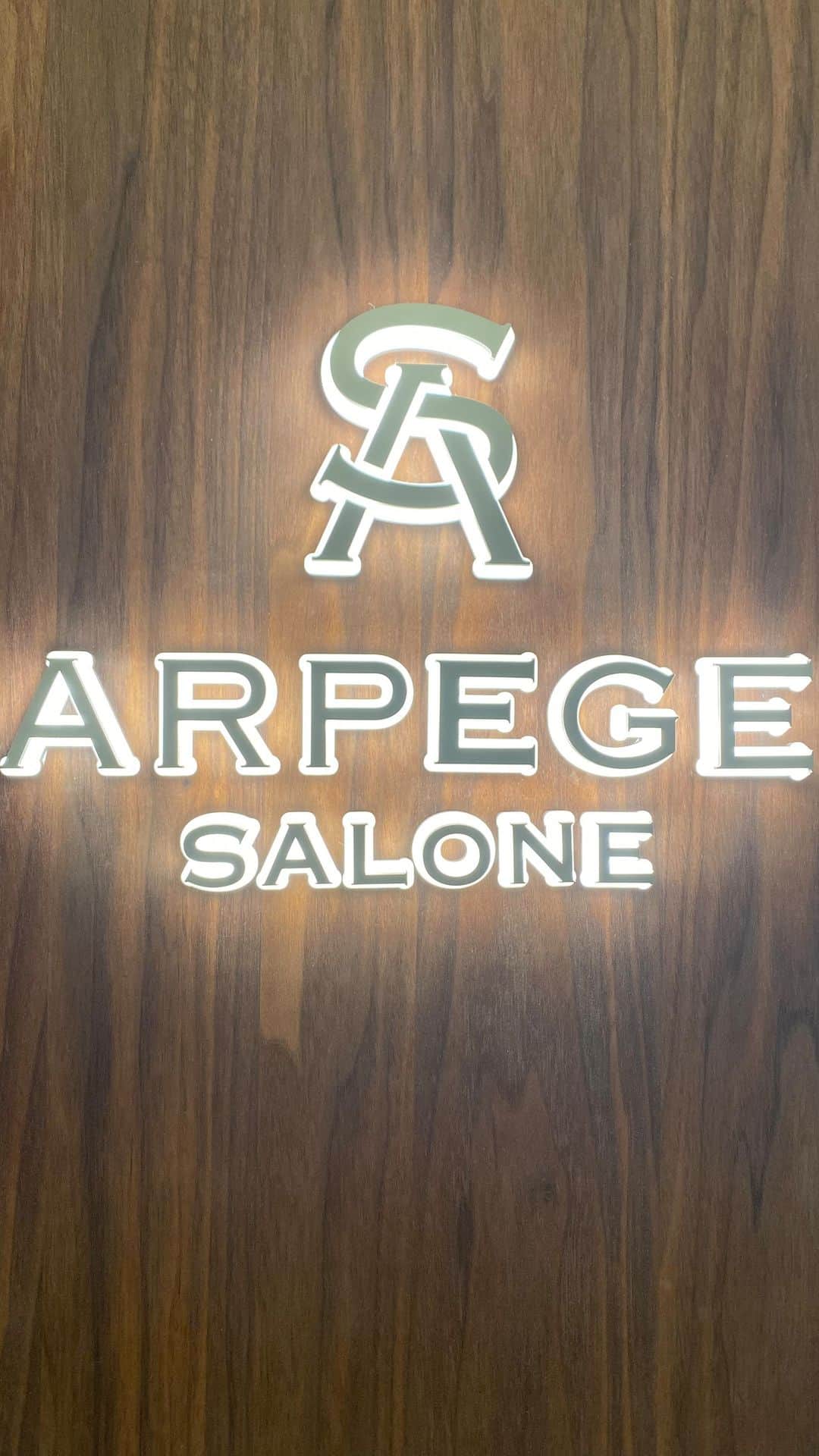 Arpege storyのインスタグラム：「ARPEGE SALONE新宿マルイ本館店では、  併設されたLIVEスタジオより  毎日 LIVE配信中✨  Apuweiser-riche JUSGLITTTY Rirandture Mystrada CADUNÉ Arpege story Original  全6ブランドを取り扱っております。  ※こちらのIGTVはフィード投稿から削除する場合がございます。   ARPEGE SALONE  insta live   staff:suzuna 149㎝/sawa 156㎝/kaori 157㎝  SALONE LINE:@137guyms LINE でのお問い合わせお待ちしております😊  -------------------------- SHOP NEWS  ☑︎Arpege story会員様 10%OFF ＊11/23(木)〜11/27(月)  ☑︎EPOS CARD 10%OFF ＊11/18(土)〜11/27(月) ＊エポスカードのお支払いで10%offになります！  お取り置き依頼もお待ちしております✨  ARPEGE SALONE 新宿マルイ本館店  ☎︎03-3356-2315 LINE:@137guyms INSTA:@arpege_salone_official  -------------------------- #arpegestory  #apuweiserriche  #jusglitty #rirandture #mystrada #cadune #arpegestoryoriginal #instalive  #インスタライブ　 #新宿マルイ」