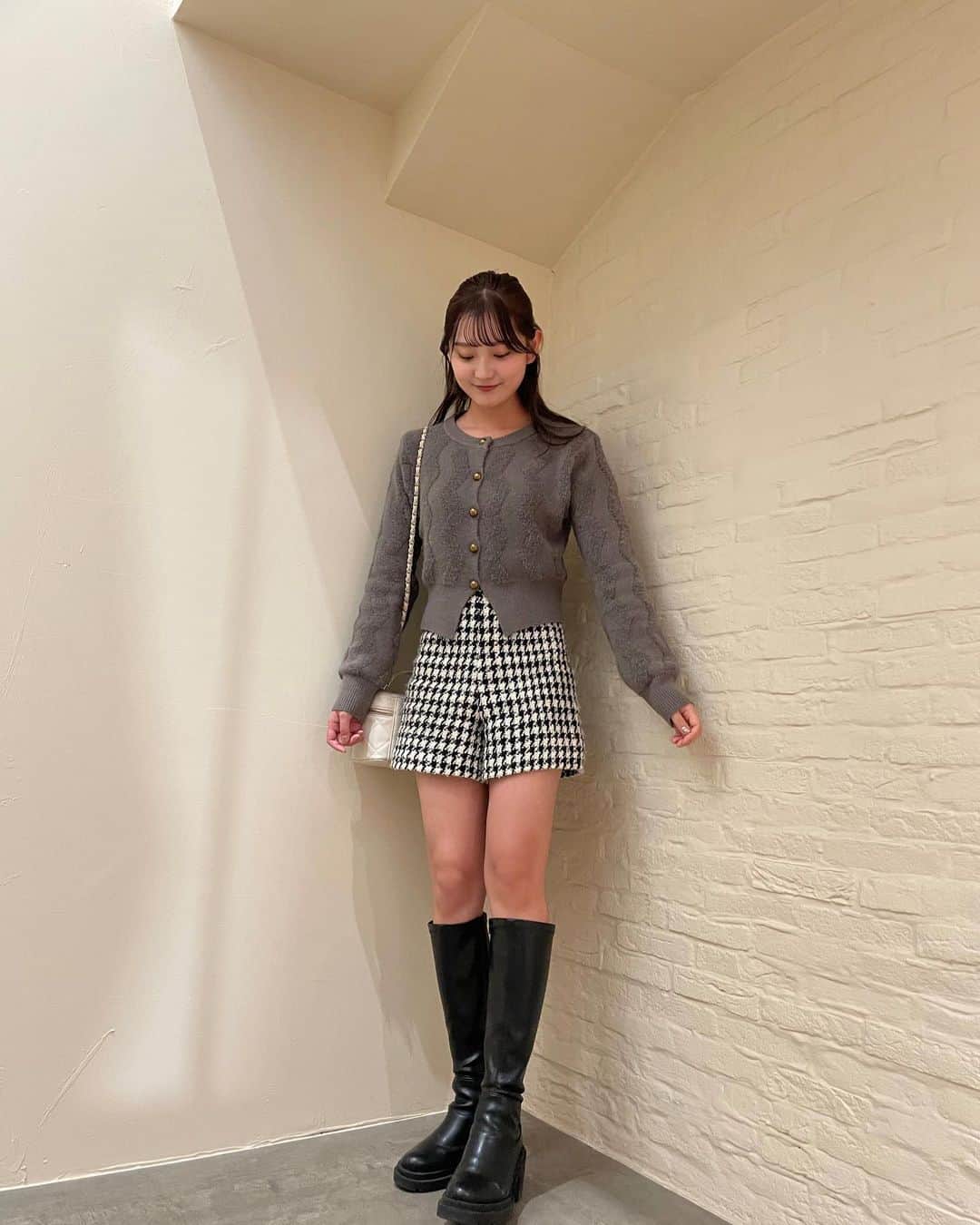 悠花さんのインスタグラム写真 (悠花Instagram)「はるかコーデ 🤎☺︎ ・ 冬はロングブーツが好き🤭♡」11月23日 21時39