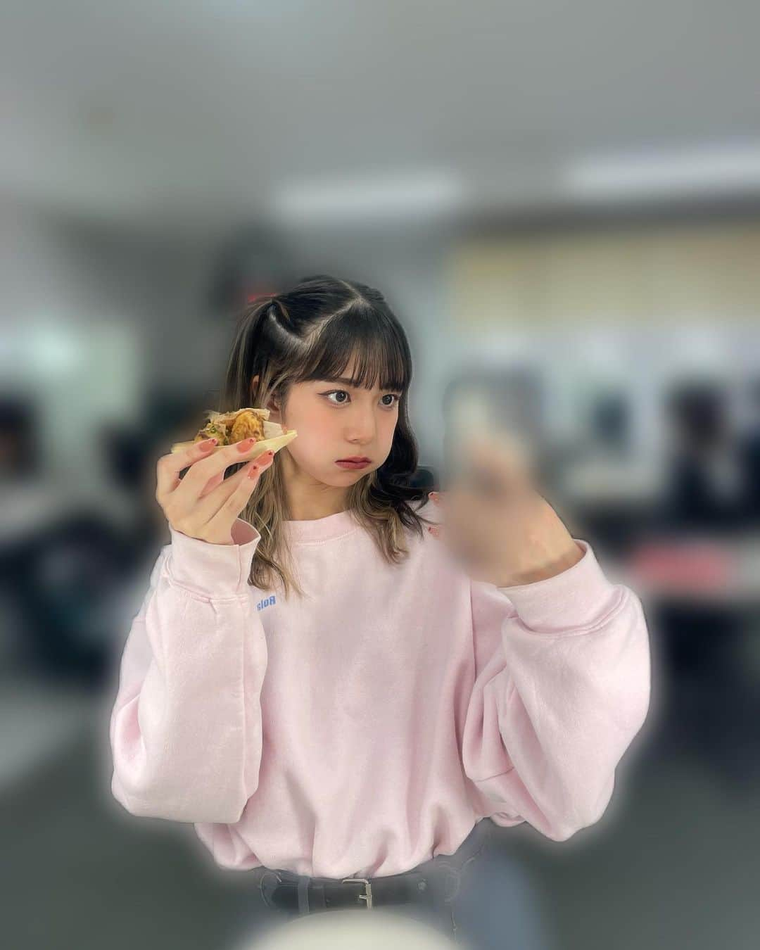 井上玲音さんのインスタグラム写真 - (井上玲音Instagram)「・ ・ フルーツジュース🔖 .·  #FRUITSZIPPER #juicejuice #井上玲音」11月23日 21時40分 - rei_inoue.official