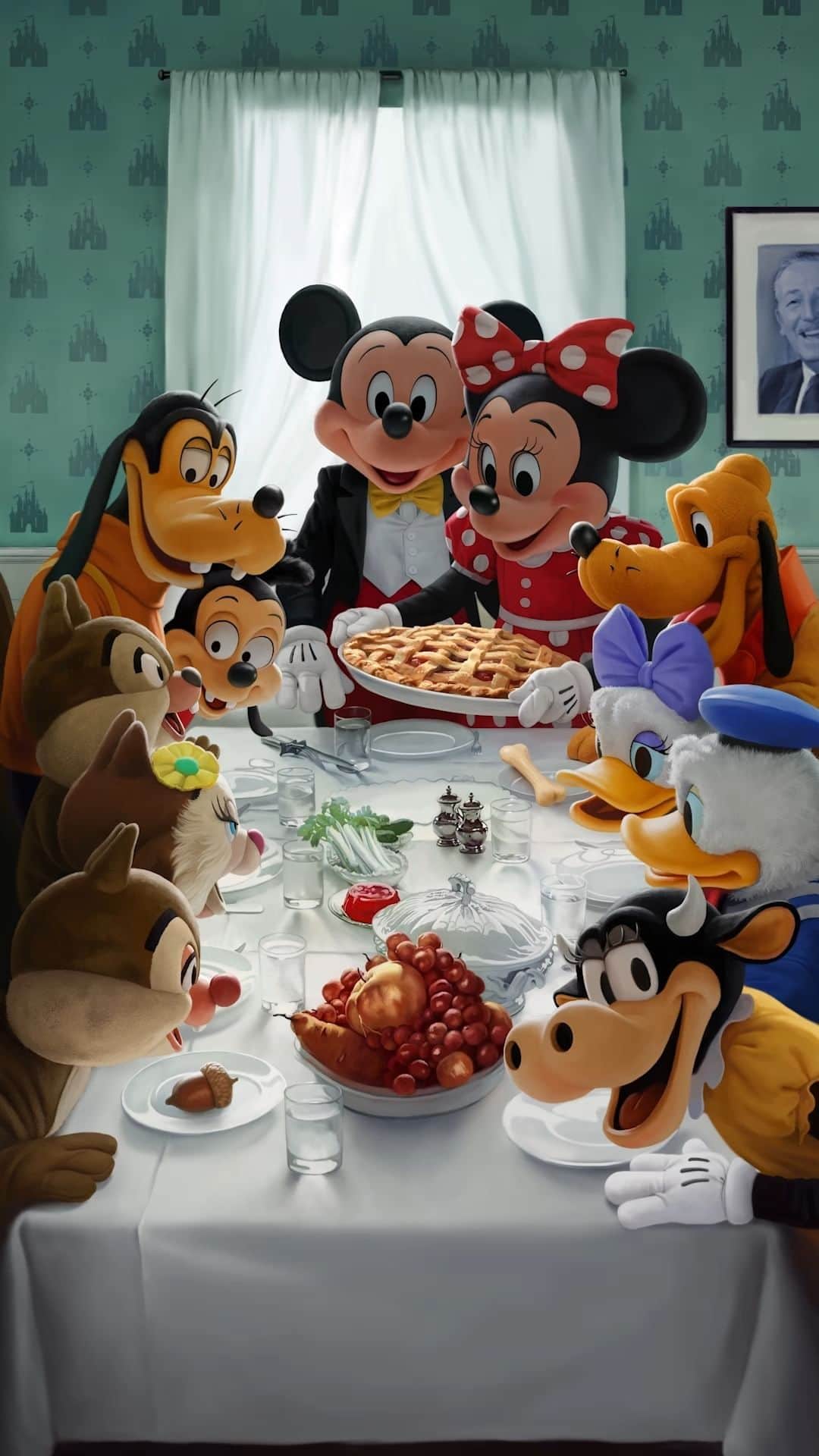 Walt Disney Worldのインスタグラム：「May your #Thanksgiving gathering be a true masterpiece! Join our feast by sharing a side in the comments 🥧🥗🍗🥖🥔🌽」