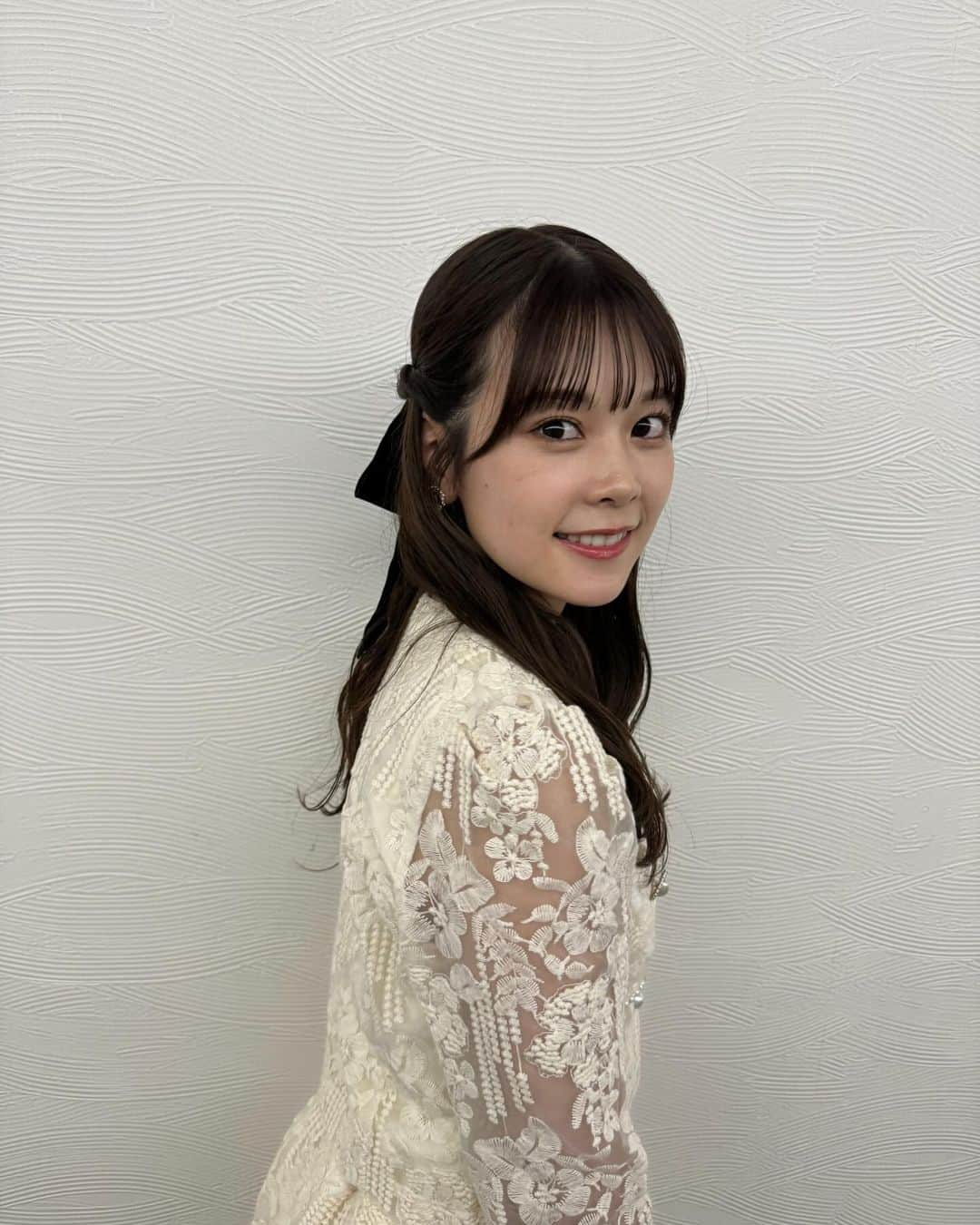 吉川七瀬さんのインスタグラム写真 - (吉川七瀬Instagram)「11月27日のQさま出演します〜☺️ 是非みてください！ ネタバレになるので感想は放送後に話します🫡 衣装かわいすぎた〜🫶」11月23日 21時51分 - yoshikawa_nanase