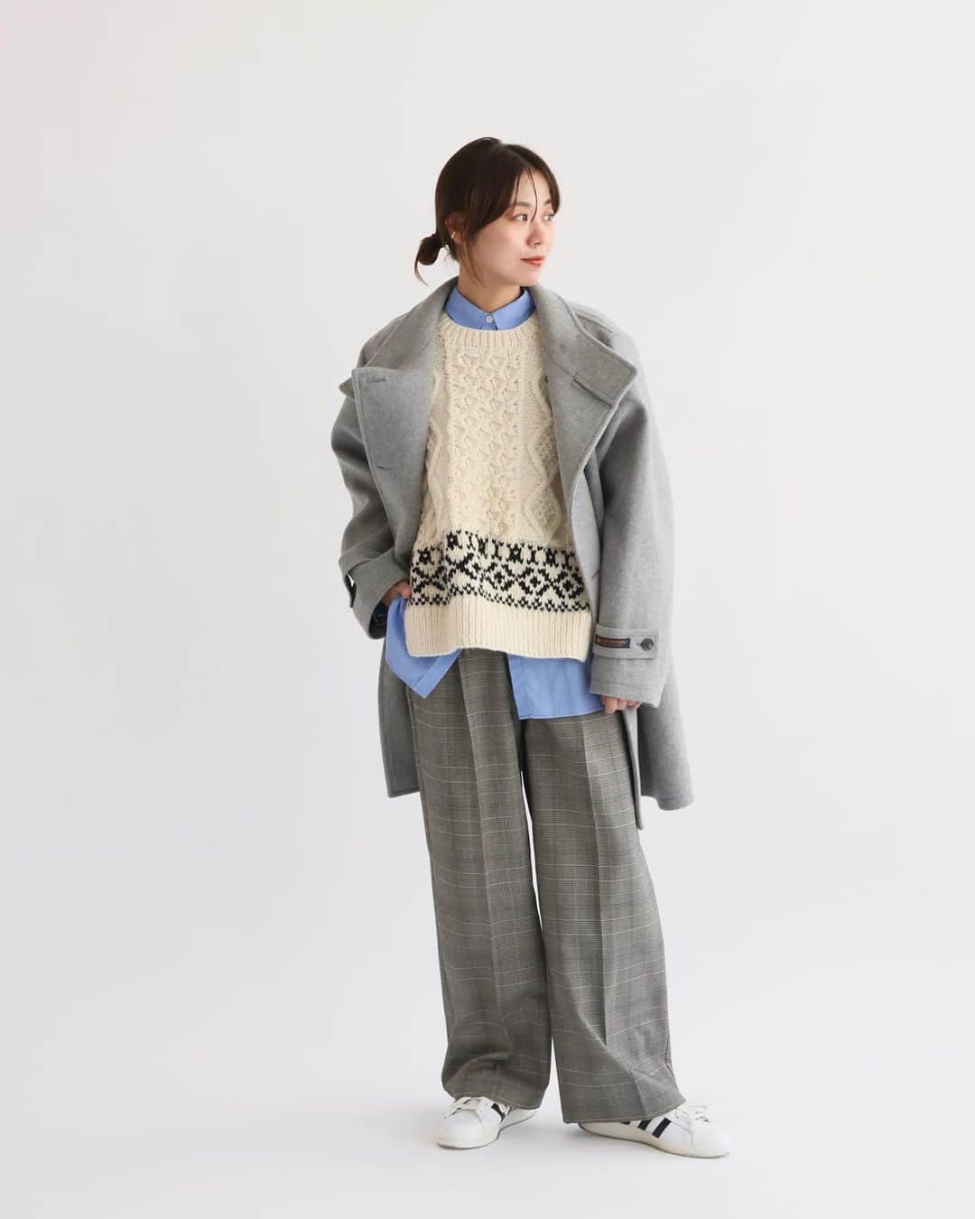 JOURNAL STANDARD relumeさんのインスタグラム写真 - (JOURNAL STANDARD relumeInstagram)「𝙉𝙚𝙥𝙖𝙡 𝙝𝙖𝙣𝙙 𝙠𝙣𝙞𝙩 🧶 手編みならではの暖かみのある風合いが特徴のハンドニットシリーズ。 ⁡ ポコポコとした素材感や編み地が、見た目も暖かくこれからの季節にぴったり。 ⁡ ⁡ ⁡ カラフルなニットから、レイヤードが楽しめるベストまで。 ぜひ一度お試しください✨ ⁡ ⁡ -------------------- ⁡ ネパールハンドニットスラブプルオーバー ¥23,100(税込) 𝗇𝗈.23080462930040 ⁡ ネパールハンドニット求心プルオーバー ¥19,800(税込) 𝗇𝗈.23080462910040 ⁡ ネパールハンドニットスラブベスト ¥17,600(税込) 𝗇𝗈.23080462920040 ⁡ ネパールハンドニットケーブルベスト ¥17,600(税込) 𝗇𝗈.23080462900040 ⁡ -------------------- ⁡ @baycrews #ootd #relumewoman #woolmark #adidas #journalstandardrelume #baycrews #relume #ジャーナルスタンダードレリューム #レリューム #ベイクルーズ #ロゴニット #カジュアル #カジュアル派 #カジュアルファッション #大人カジュアル #ニット #ネパールニット #ネパールハンドニット #ハンドニット #ベスト #ニットベスト #ニットコーデ」11月23日 21時55分 - js_relume