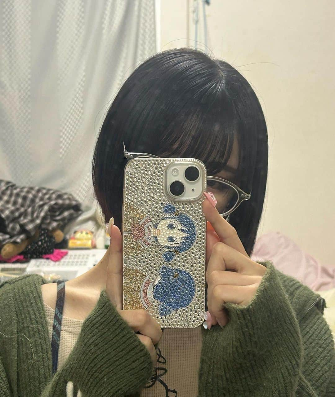 小此木流花さんのインスタグラム写真 - (小此木流花Instagram)「今日久しぶりに、服きてみた るーのiPhone度々世界一かわいいの更新してて偉い いつもここで作ってもらってるよ　@super_deco_shop33   みおちゃんかわいいよおおぉぉおお  #iphoneケース」11月23日 22時00分 - okonogi_ruka