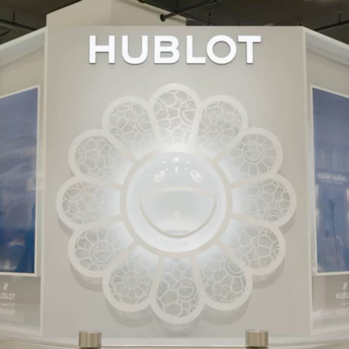 大平修蔵のインスタグラム：「「HUBLOT LOVES ART」 @hublot @hublot_japan #pr #hublot #ウブロ   タカシムラカミさんのアートと融合した特別な空間にお邪魔しました。  HUBLOTを代表するタイムピースとの時間を楽しみました💎  タカシムラカミさんとHUBLOT の 唯一無二の世界観がとても素敵なので みなさんも是非行ってみてください🙏  伊勢丹新宿店 本館1階 ザ・ステージで開催中です！  H&M: @nobusawahitoshi   Thank you🎥: @unknownknowns.jp」