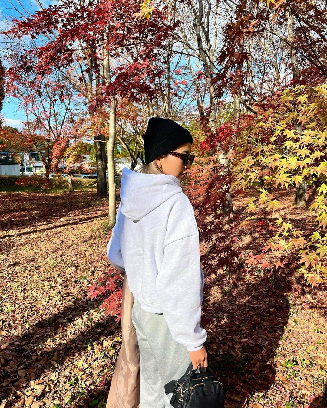 草野春香さんのインスタグラム写真 - (草野春香Instagram)「.🍁🍂🤎  先週の阿蘇旅行の時の🌤⛰ 寒がりだから中にもたくさん着込める ラフな服を選びがちです✌🏾 (ヒートテック+着圧)  〜𝟤𝟢𝟤𝟥 𝖲𝖧𝖤𝖨𝖭 𝖭𝗈𝗏 𝖡𝗅𝖺𝖼𝗄 𝖥𝗋𝗂𝖽𝖺𝗒 𝖥𝖺𝗌𝗁𝗂𝗈𝗇 𝖯𝗋𝗈𝗆𝗈𝗍𝗂𝗈𝗇〜 試すたび、好きが見つかる。届くたび、好きが増えてく。  SHEINではBlack Fridayセールを開催中📣 私も冬物をたくさん買い物したよ🛍🛒  @shein_japan / @sheinofficial  🏷クーポンコード:BFPJP466 🏷商品ID: 22797050 ¥5,999まで15%OFF ¥6,000以上20%OFF (12月末まで有効)  #PR #SHEIN #SHEINforAll #SHEINblackfriday  #SHEINGoodFinds #loveshein #saveinstyle  #esutoreja #熊本旅行 #熊本観光 #阿蘇観光 #阿蘇」11月23日 22時26分 - _haruka030_