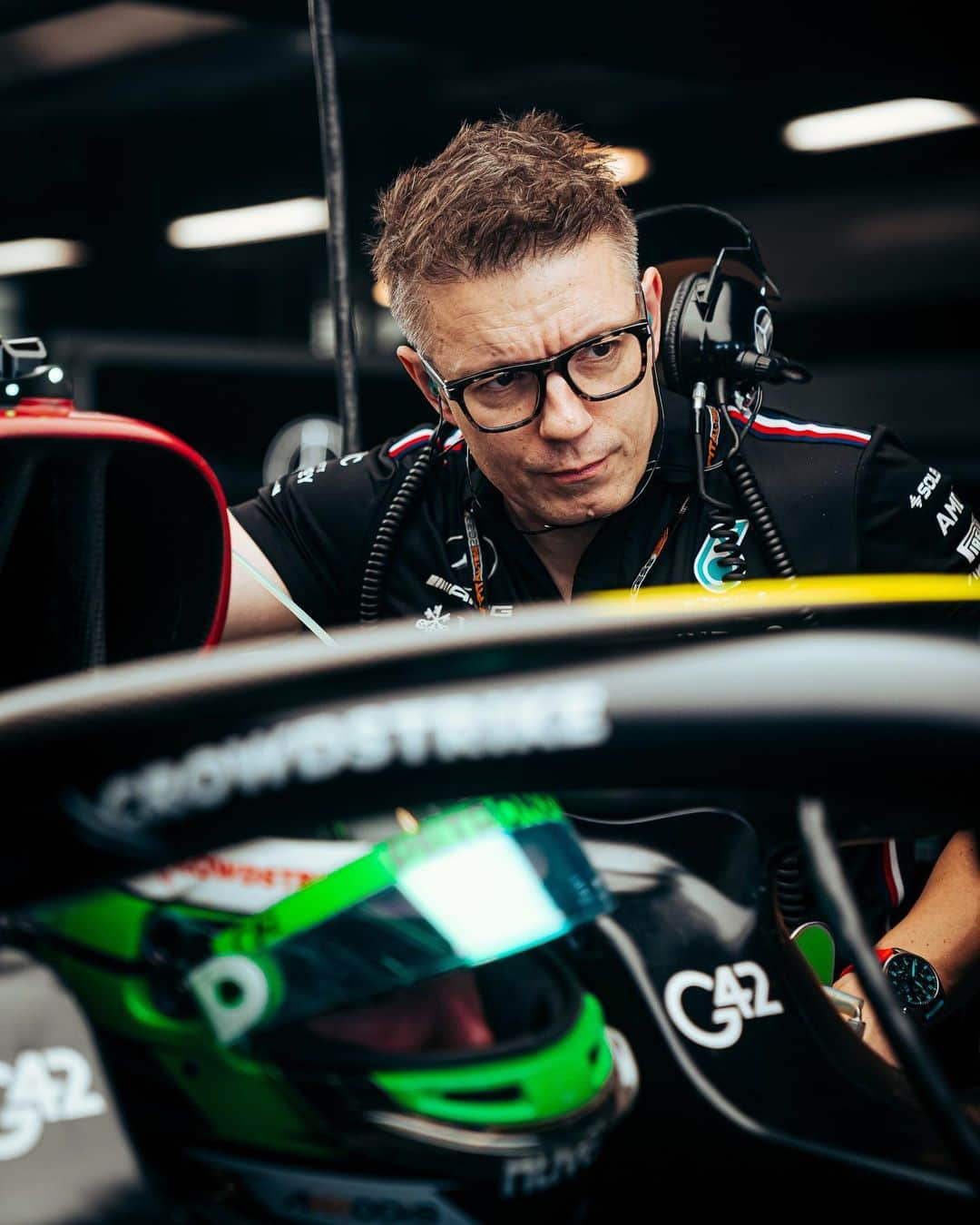 MERCEDES AMG PETRONASさんのインスタグラム写真 - (MERCEDES AMG PETRONASInstagram)「Fred's all-set for FP1 on Friday 🖤💚👌」11月23日 22時44分 - mercedesamgf1