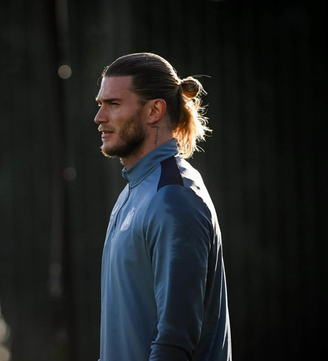 ロリス・カリウスさんのインスタグラム写真 - (ロリス・カリウスInstagram)「⚽️ 🧤 😁」11月24日 4時13分 - loriskarius