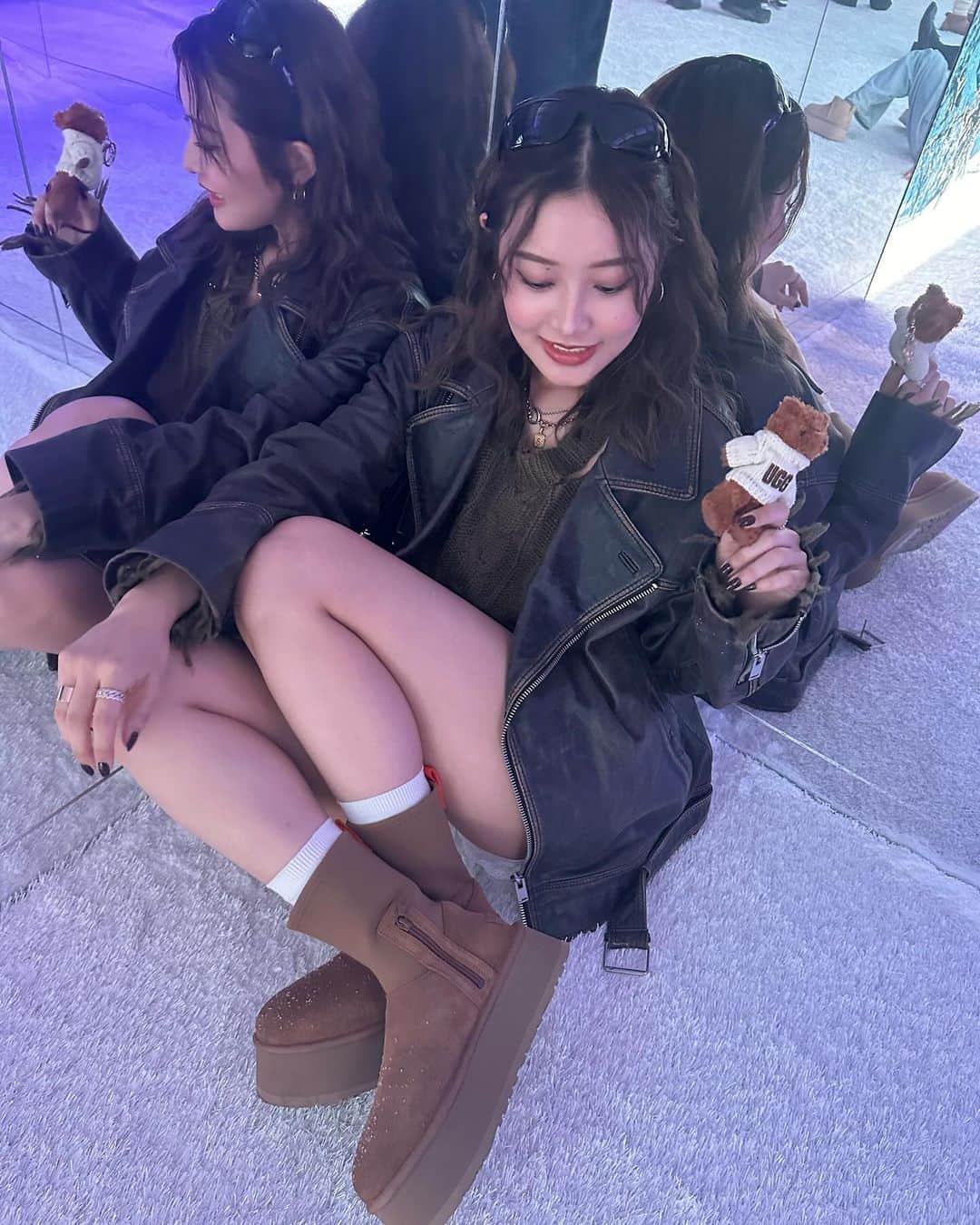 阿部紫夕那のインスタグラム：「. 韓国で開催中のUGG | MUSINSA FEEL HOUSEイベントへご招待いただきました🥾🤍 寒くなってきてUGG®のブーツが大活躍の時期がやっときた〜🥹🫶🏼 会場内も色んな仕掛けがあって楽しかった❄️  韓国へ行く予定のある方は是非😍☆  【UGG | MUSINSA FEEL HOUSEイベント詳細】 ・開催期間 11月23日（木）〜11月26日（日） 12PM〜8PM ・住所 1/F Scène, 20, Yeonmujang 5-gil, Seongdong-gu, Seoul, Republic of Korea  #UGG #UGGKOREA #UGGxMUSINSA #FEELHOUSE #PR」