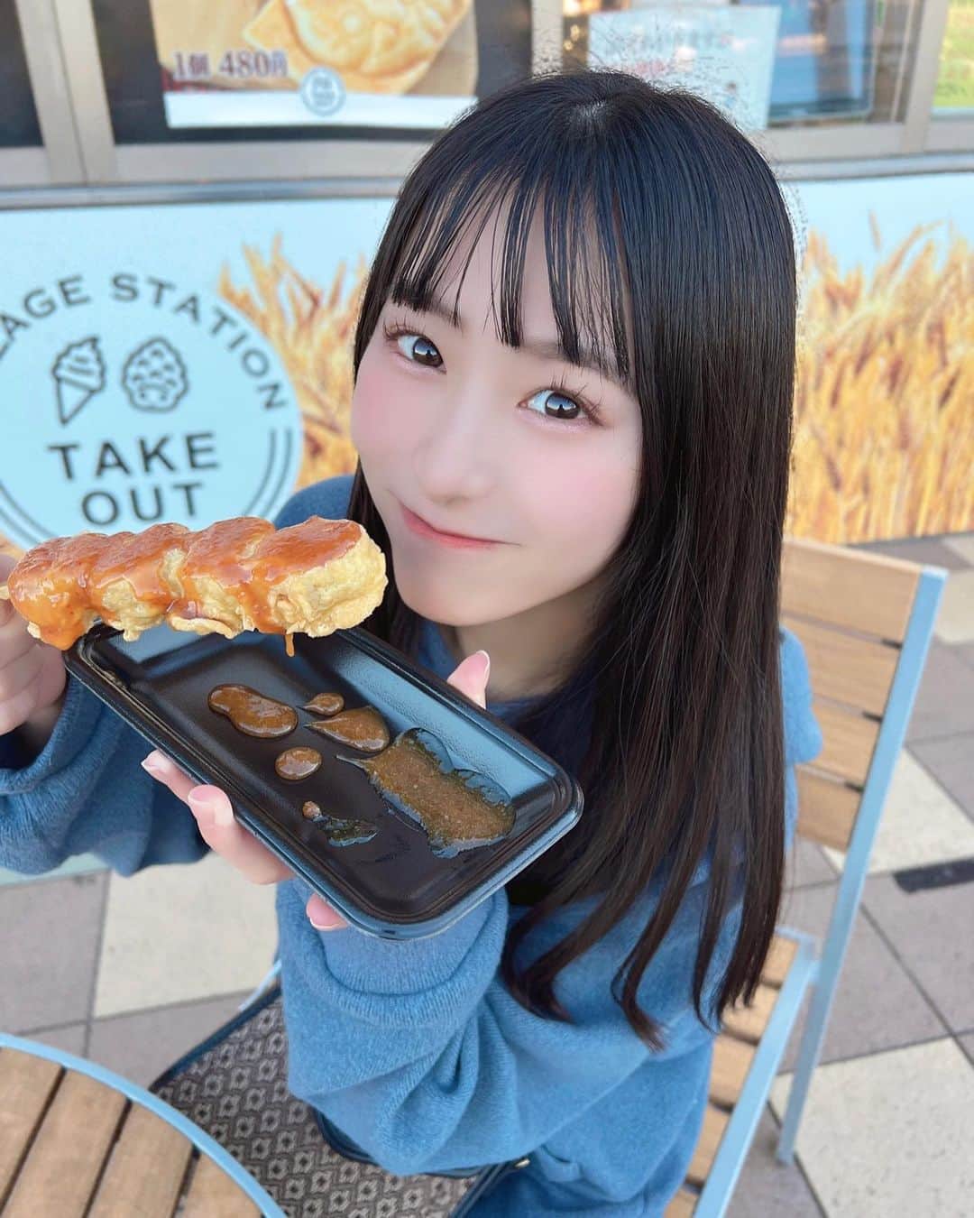 山崎玲奈のインスタグラム：「パーキングエリア大好き！🚗❤︎  みそぽてと食べた！🍟」