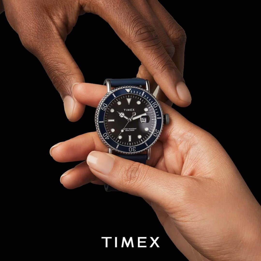 タイメックスのインスタグラム：「Make time for gratitude. 🧡 ⁣ ⁣ We certainly have a lot to be thankful for. Happy Thanksgiving from our Timex family to yours.   Shop our Black Friday sale early and get 30% off (almost) everything at timex.com.⁣ ⁣Happy shopping! ⁣⁣⁣ #timex #thanksgiving #blackfriday #blackfridaysale #watchlovers #newwatch」