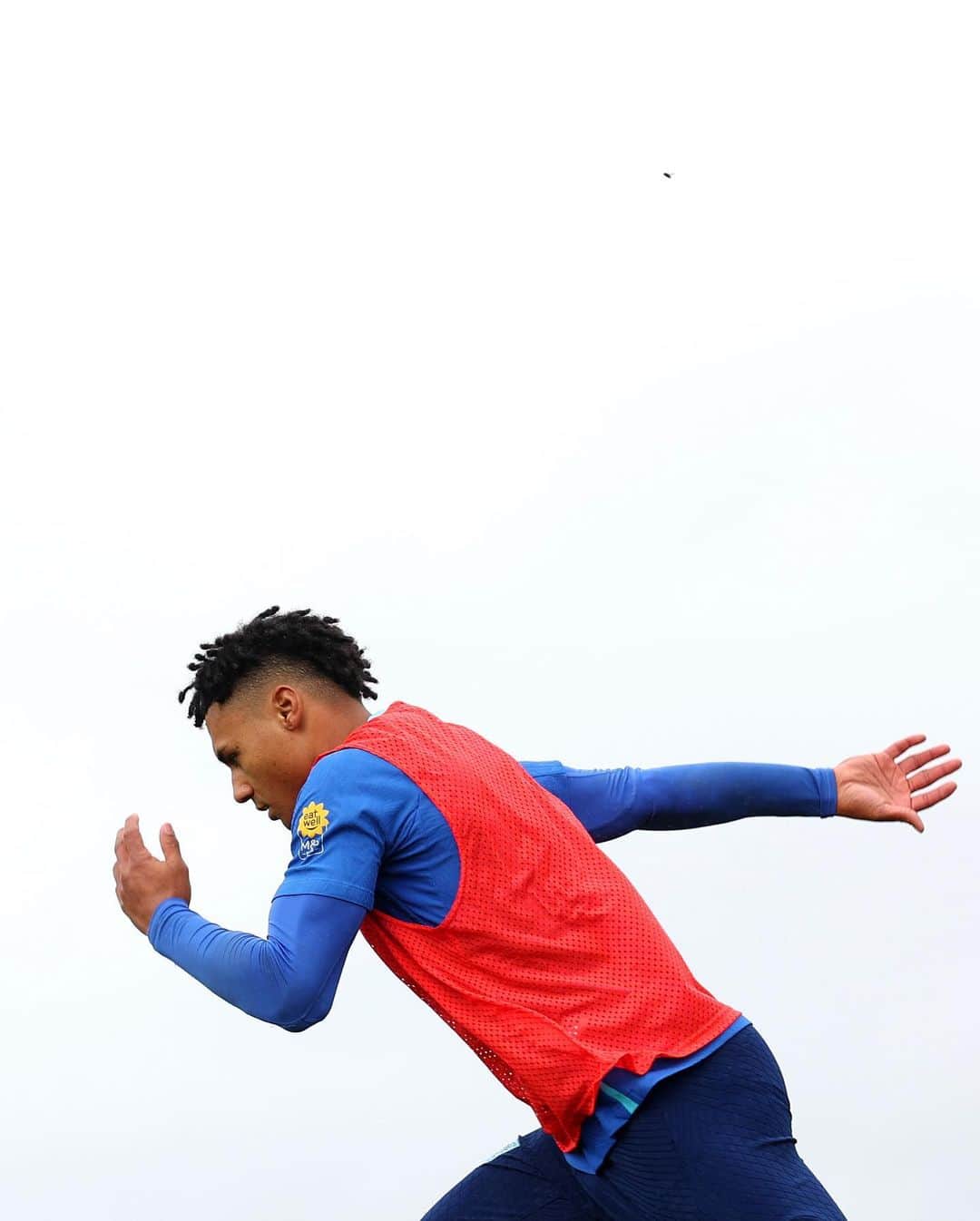 サッカー イングランド代表チームさんのインスタグラム写真 - (サッカー イングランド代表チームInstagram)「November dump. 📸」11月23日 23時10分 - england
