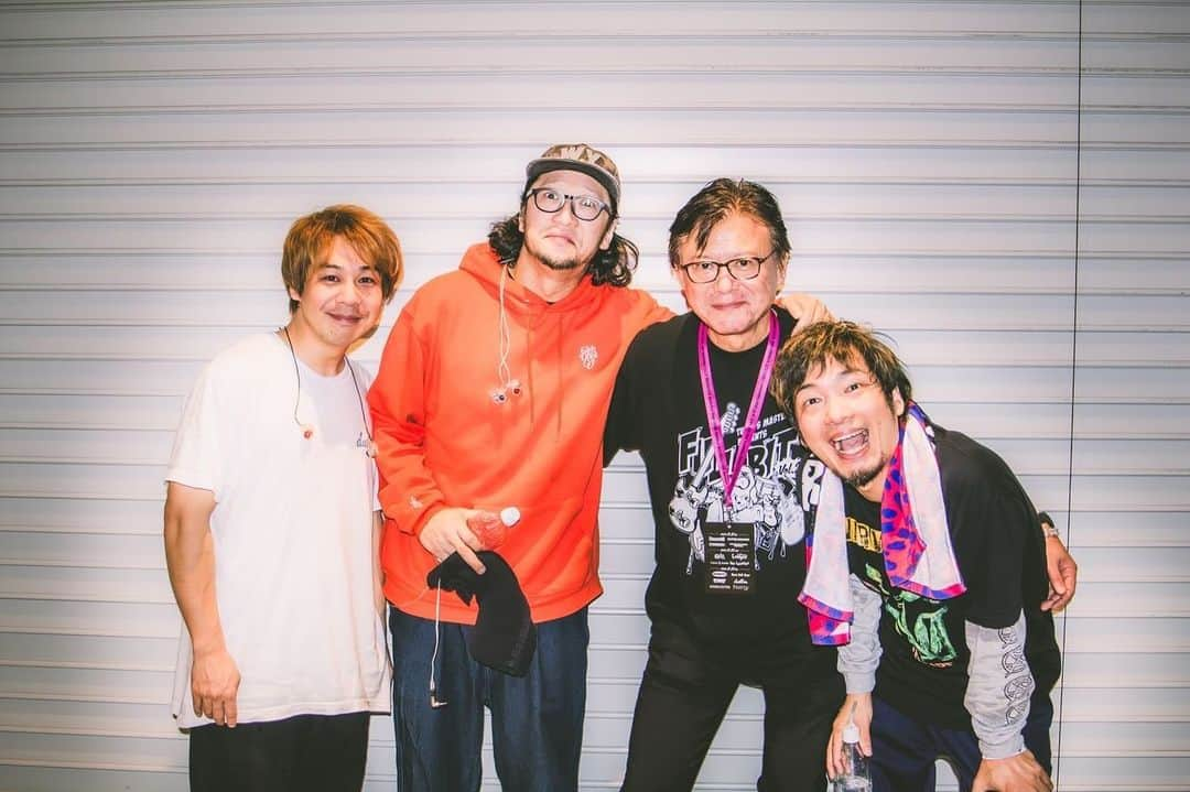 須賀真太郎さんのインスタグラム写真 - (須賀真太郎Instagram)「2023.11.23 at KT Zepp Yokohama  Tucky's Mastering Presents  -FULL BIT Vol.2-  マスタリングエンジニアのタッキーさんいつもありがとうございます！ 出会ってもう20年！！！  ジャンルレスなイベントで、新鮮で楽しかったですぜよ♪ みんな笑顔でよかった！ 今日初めて出会った方々もまたライブハウスで遊びましょうね〜☆  photo by @naoto_iwabuchi_」11月23日 23時54分 - sugacurry