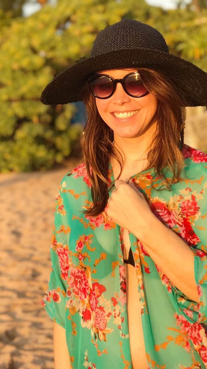 コルトン・ダンのインスタグラム：「Happy birthday to my best friend, wife, stepmom, mom, partner, kisser, all around amazing woman Jessica! I know birthdays be lame on Thanksgiving but I’m so THANKFUL for all shes GIVEN me. I could just google her up! 🦃 So send her some birthday cheer this year. Happy birthday my boo!  I love you」