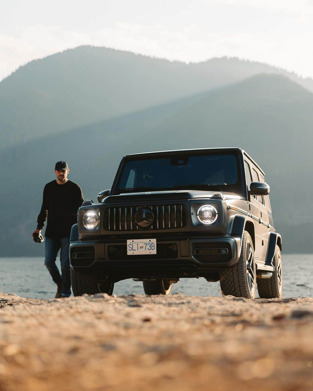 メルセデス・ベンツさんのインスタグラム写真 - (メルセデス・ベンツInstagram)「The G-Class in the Canadian Wilderness – a perfect match!   Adventure and lifestyle photographer @itsbigben grew up in British Columbia and once he earned his drivers license, Ben spent many mornings driving up to Jones Lake, exploring the lake shore, enjoying the mountains and practicing his photography.   This time he takes us with him on a trip with the G-Class, showcasing places that are close to his heart. Join him taking the 4WD off-road legend up a steep and rocky logging road to Jones Lake and follow along as we share more moments from @itsbigben and his trip for #MBcreator! Stay tuned!   #MercedesBenz #GClass」11月24日 0時02分 - mercedesbenz