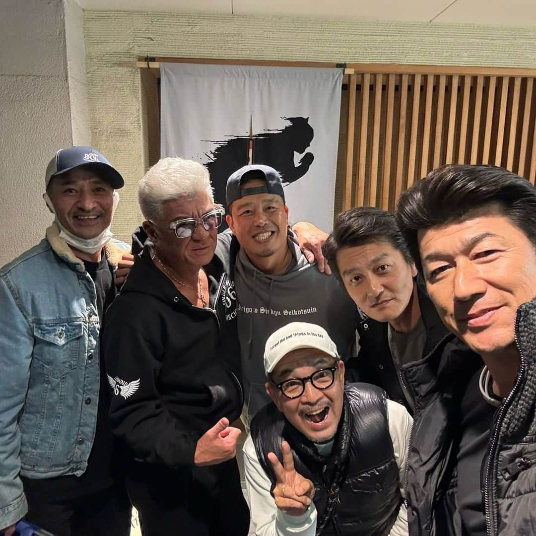 中野英雄のインスタグラム：「横浜DeNAベイスターズ三浦監督と2023年のお疲れ様会でした また、来年頑張って欲しいです  #三浦監督 #instagood #横浜denaベイスターズ」
