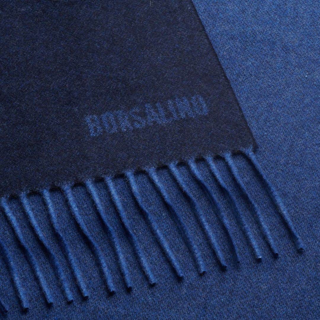 ボルサリーノのインスタグラム：「50 shades of winter blue. Wrap up with this Borsalino FW23 soft accessory scarf in brilliant degrade’ shaded blue.   Explore more now on www.borsalino.com」