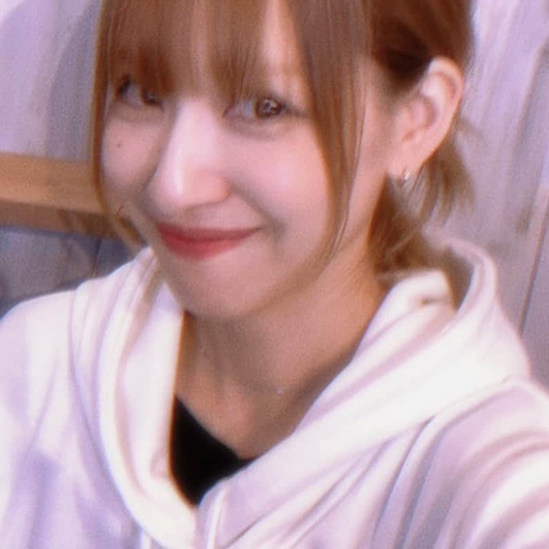 小野晴香さんのインスタグラム写真 - (小野晴香Instagram)「まいばーすでい💖👏👏 さっそくメッセージをたくさん 皆さんありがとうございますスキ🫰  少し振り返ってみると、 35歳の年は何気になかなか色々なことがあったなぁ と。 でも  良き事もそうでない事も 全てその時に必要なことを経験しているだけなんよね。  今年も歳を重ねられたことに感謝して😌 これからも今というトキを大切に たのしみ尽くすわよ 💎👶」11月24日 1時05分 - haaa_ho
