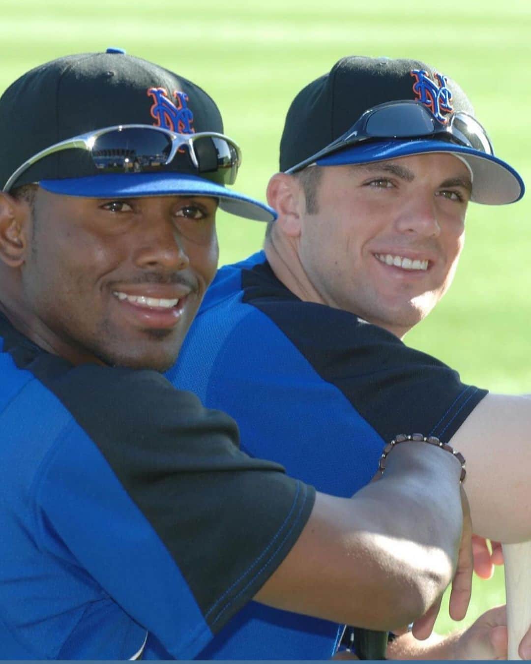 ホセ・レイエスさんのインスタグラム写真 - (ホセ・レイエスInstagram)「#5 💙🧡 #7   #TBT」11月24日 1時01分 - lamelaza_7