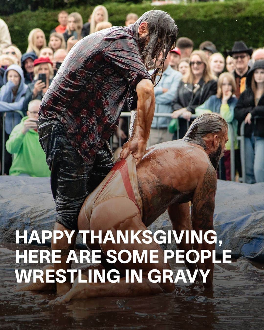 VICEのインスタグラム：「You “love gravy”, do you? Prove it: set up a wrestling ring, get your grandma to douse said ring with the hot brown stuff, then suplex your dad into it. ⁠ ⁠ You will, of course, need to credit these guys for the inspiration. Every year, in a town in the north-west of England, hundreds gather for the World Gravy Wrestling Championships, which is exactly what it sounds like: a literal hot mess of “boobs, bollocks and bums” writhing around in 3,000 pounds of gravy.⁠ ⁠ Enjoy your Thanksgiving dinner. ⁠ ⁠ 📸 @bekkycalverphoto」