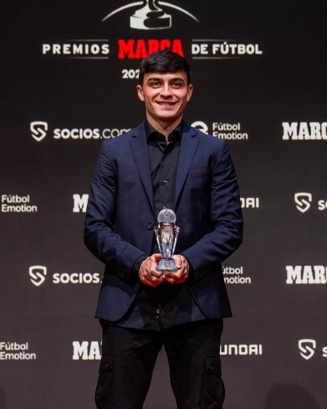 FCバルセロナのインスタグラム：「𝐅𝐚𝐧 𝐅𝐚𝐯𝐨𝐫𝐢𝐭𝐞 𝐀𝐰𝐚𝐫𝐝 𝟐𝟎𝟐𝟐/𝟐𝟑!😍」