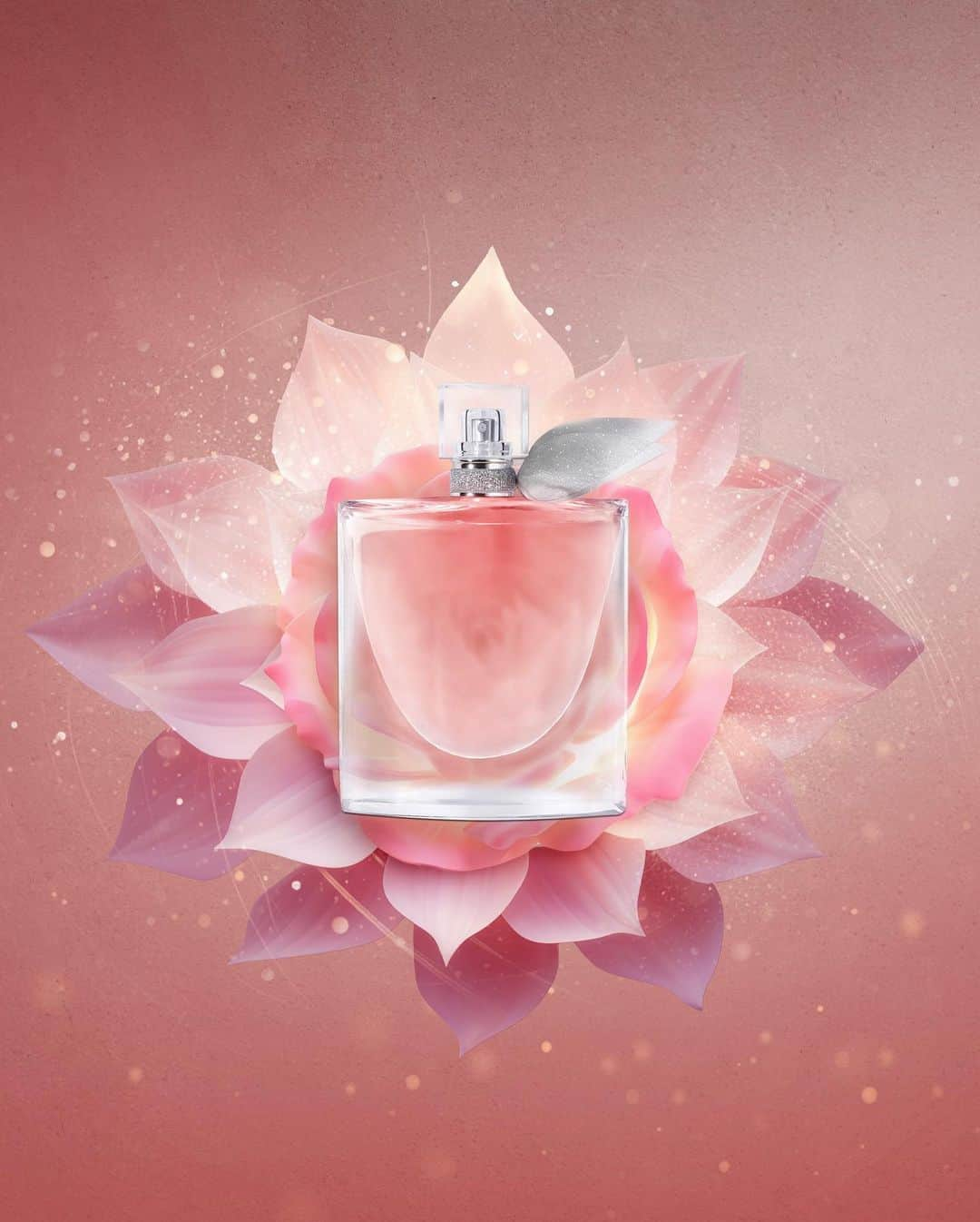 Lancôme Officialさんのインスタグラム写真 - (Lancôme OfficialInstagram)「Light, happiness, beauty and abundance. Together with Lancôme, embrace Diwali’s luminous spirit as our iconic rose becomes a blooming lotus, symbol of beauty and renewal, crafted with the help of AI, seamlessly blending technology and tradition. Lancôme wishes you a Diwali filled with the radiant light of happiness and sends its warmest wishes to everyone celebrating around the world.  #Lancome #Diwali」11月9日 19時10分 - lancomeofficial