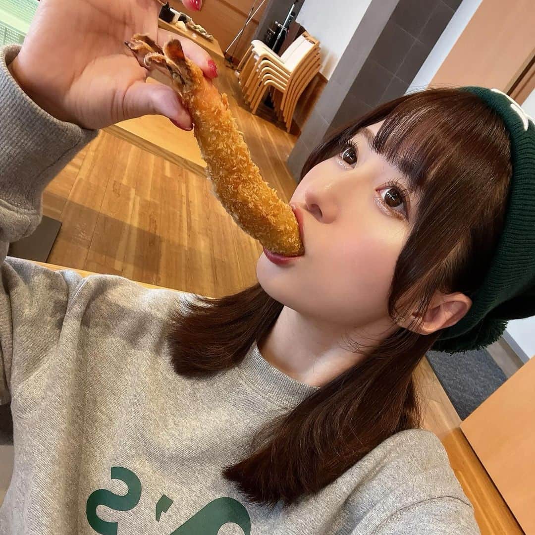 成瀬心美さんのインスタグラム写真 - (成瀬心美Instagram)「🦐  オフ会で行った まるは食堂さん🍚  エビフライがおっきくて 美味しかったなぁ✨  また行きたい◡̈」11月9日 17時51分 - coco3ndazo