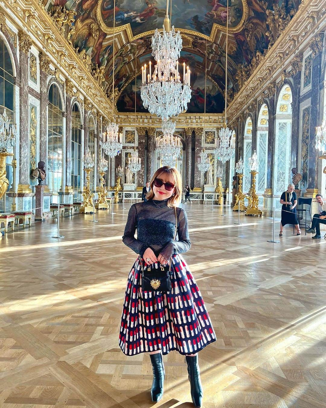 カリスマゆきちゃんさんのインスタグラム写真 - (カリスマゆきちゃんInstagram)「. . 📍Palais de Versailles👑  1番写真撮りたかった場所📸 キラキラ大好き🫶  @chateauversailles  ________________________________ #france #フランス #paris #パリ #versailles #chateauversailles #ベルサイユ宮殿」11月9日 17時53分 - charisma.yukichan