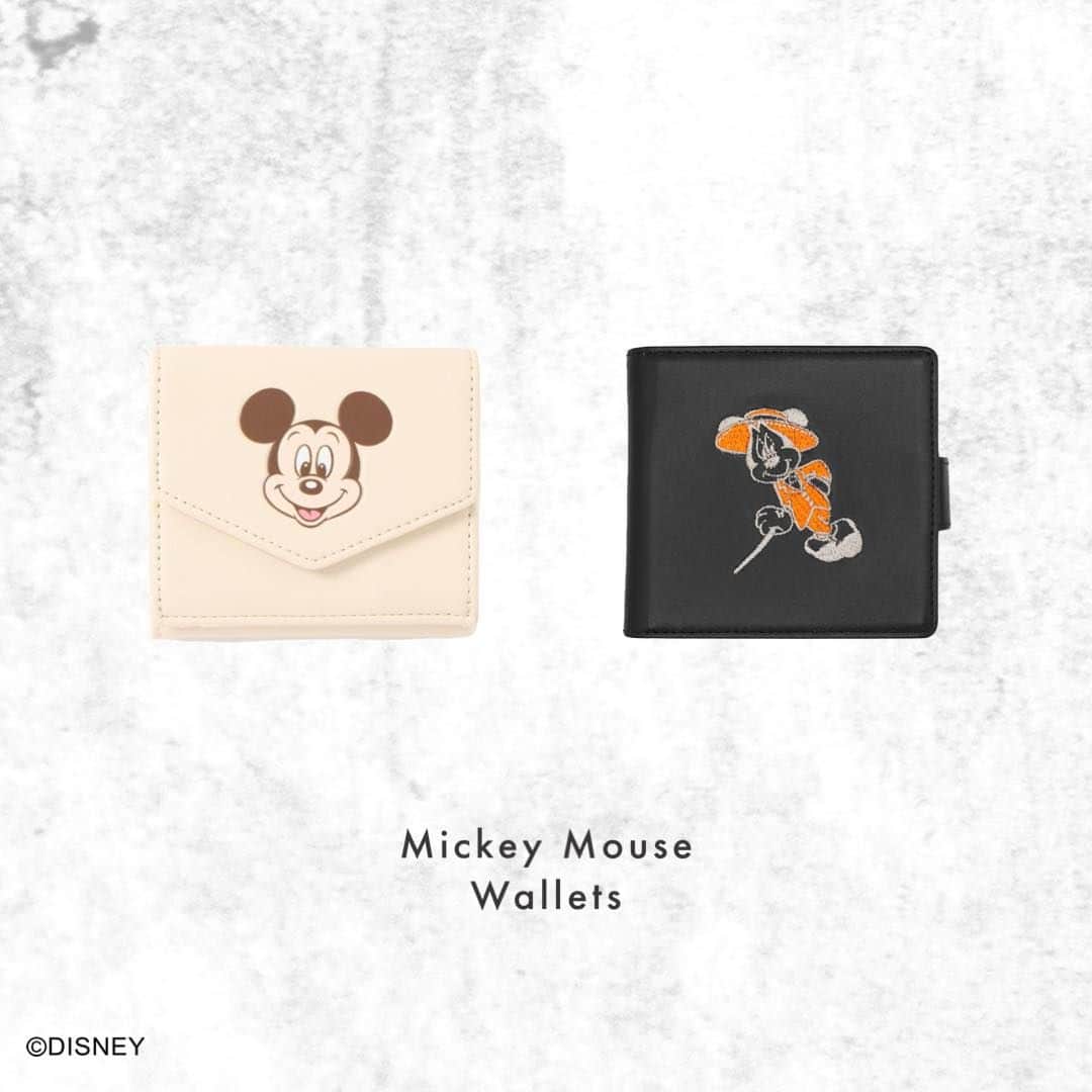 Accommodeさんのインスタグラム写真 - (AccommodeInstagram)「【Mickey Wallets】👛  11月はミッキーの誕生月🤍  ミニバッグにも使いやすい三つ折り👌🏼🖤 ミッキーマウスの愛らしいスマイルが可愛い🥰  内側にはミッキーマウスの手が型押しされており、細部までこだわったアイテム👀💖  ✔︎ ミッキーマウス/ スマイルフェイスウォレット 　¥3,773 - ※SALE PRICE  レアなレトロポーズのミッキーが登場🥹  二つ折りでコンパクトなので、ミニバッグにも入るスマートなサイズ感👌🏼🖤  専用のBOX付きなのでギフトにもおすすめです🎁  ✔︎ ミッキーマウス/レトロポーズ抗菌ウォレット 　¥10,780 -   商品詳細は商品タグもしくは プロフィールリンクよりcheck @accommode   #accommode #アコモデ #アコモデディズニー #ディズニーコレクション #ディズニーコーデ #ディズニーグッズ #ディズニーアイテム #ミッキーコーデ #ミッキーグッズ #ミッキー好きな人と繋がりたい #三つ折り財布 #二つ折り財布 #ミニ財布 #ミニウォレット #ちい財布」11月9日 18時01分 - accommode