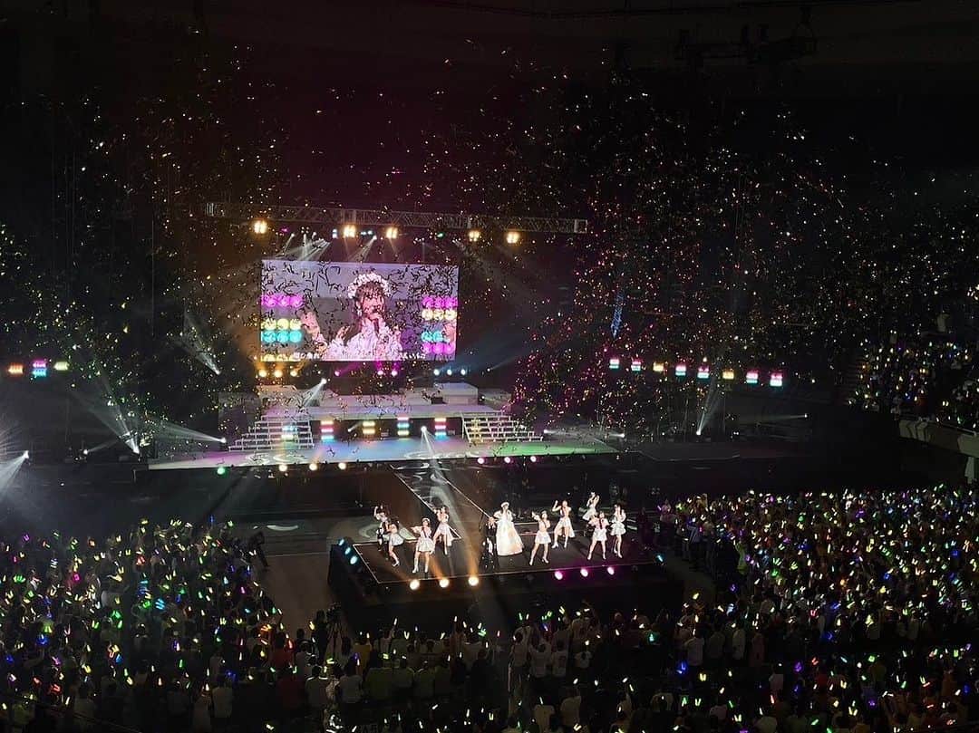 つばきファクトリーのインスタグラム：「またこのステージに立てますように🍀  #つばきファクトリー #可惜夜 #武道館」