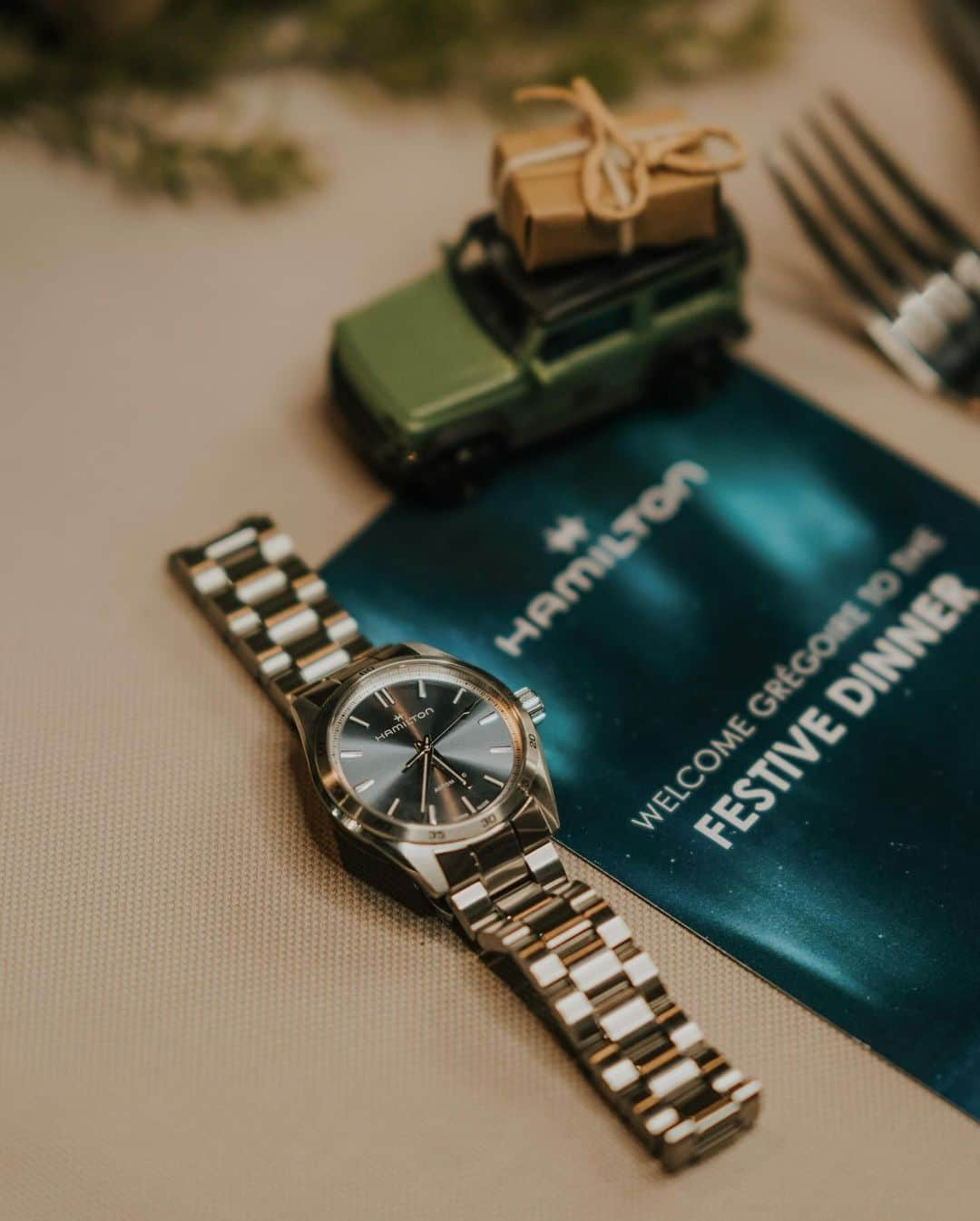 Hamilton Watchさんのインスタグラム写真 - (Hamilton WatchInstagram)「Hamilton welcomes the festive season with a sense of adventure and togetherness.  1st stop: Finland!  #hamiltonwatch #hamiltonfamily #happyholidayswhereveryouare   Thanks @sammorris3」11月9日 18時16分 - hamiltonwatch