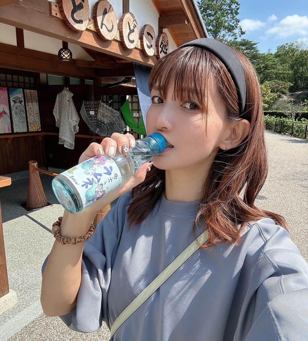 中谷あすみさんのインスタグラム写真 - (中谷あすみInstagram)「ちょっと前に行ったジブリパークの 「どんどこ森」エリア🌳  さつきとメイのお家に行きました💓 映画のまんまですごい😳 大好きなトトロだからテンションあがりました✨  #となりのトトロ #ジブリパーク #どんどこ森 #さつきとメイの家」11月9日 18時22分 - asumi_naa