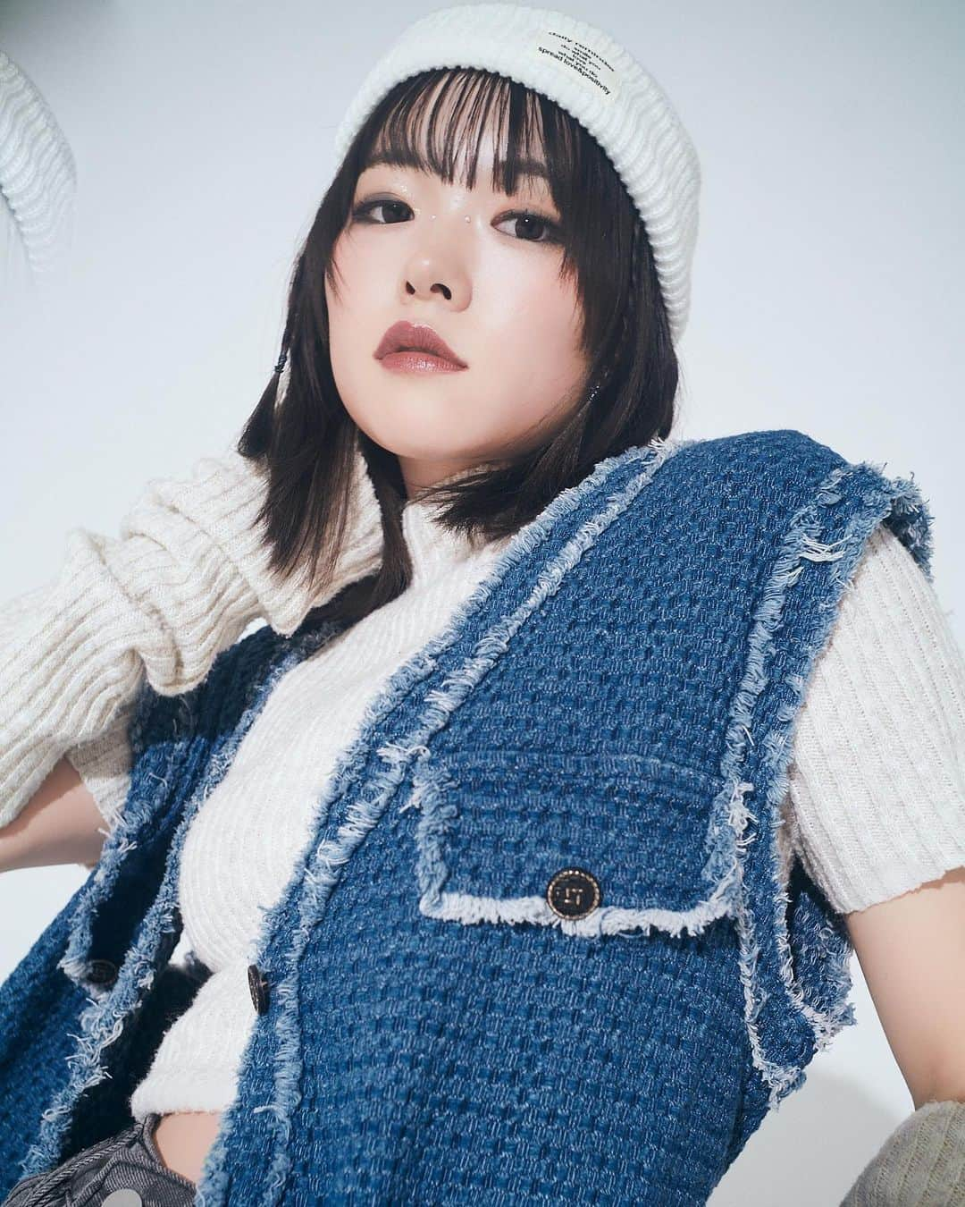 橋本紗奈さんのインスタグラム写真 - (橋本紗奈Instagram)「Street style？🔧  photo @m_ichirinka  hair make @roooren99   #instagood #japanesegirl #japan #asiangirls #poseinspo #feedwear #selfie #instalove #ミディアム　#ミディアムヘア #アパレル #サロモ #メイク #ファッション #ポートレート #portrait #portraits_mf #pursuittofportraits #aovportraits #portraitpage #portraitgames #portraitshared #creatorsportraits#moodygrams #creative_portraits #moodyports#shotzports #portraitmood」11月9日 20時00分 - hashimoto_sana