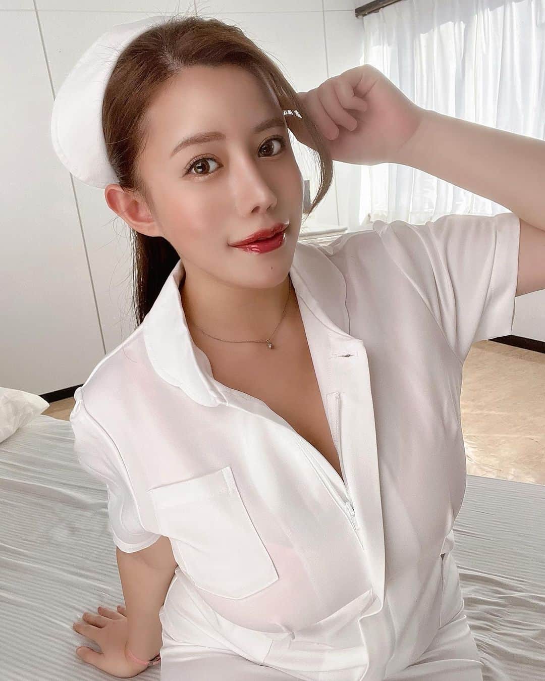 永井マリアさんのインスタグラム写真 - (永井マリアInstagram)「どこか痛いところは、ありますか？🥺 Do you have any pain?  #ナース #ナースコスプレ #nurse #cosplay #animegirl」11月9日 18時28分 - nagaimariaa