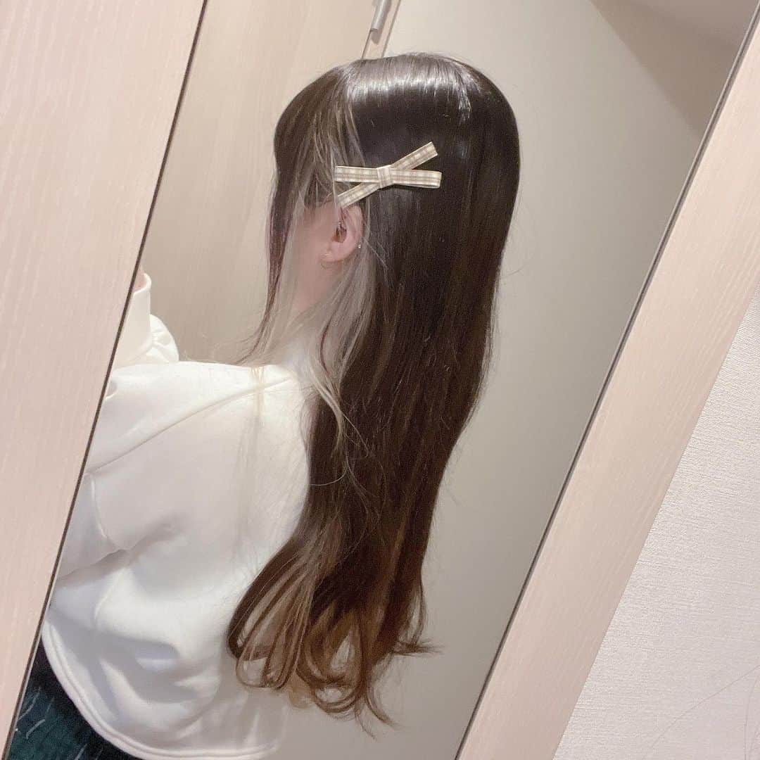 ねぎまのインスタグラム：「. . 🎀🤍 . .」