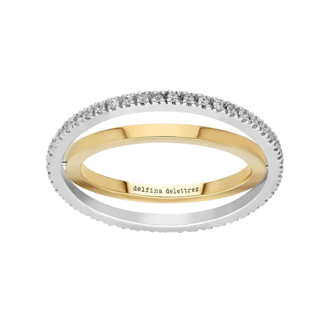 デルフィナデレトレズのインスタグラム：「‘Tourbillon’ spinning ring: where the 2D becomes 3D and spins into the 4th dimension」