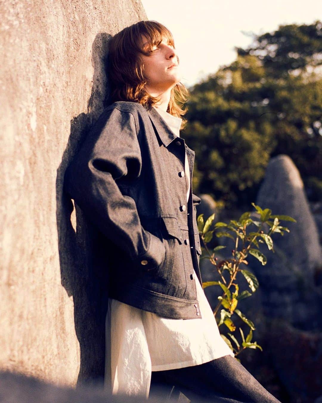 ファクトタムのインスタグラム：「ARCHIVES DENIM LOOK  ウェブサイトでは過去のデニムルックをご覧いただけます。 LOOK BOOKからぜひご覧ください。」
