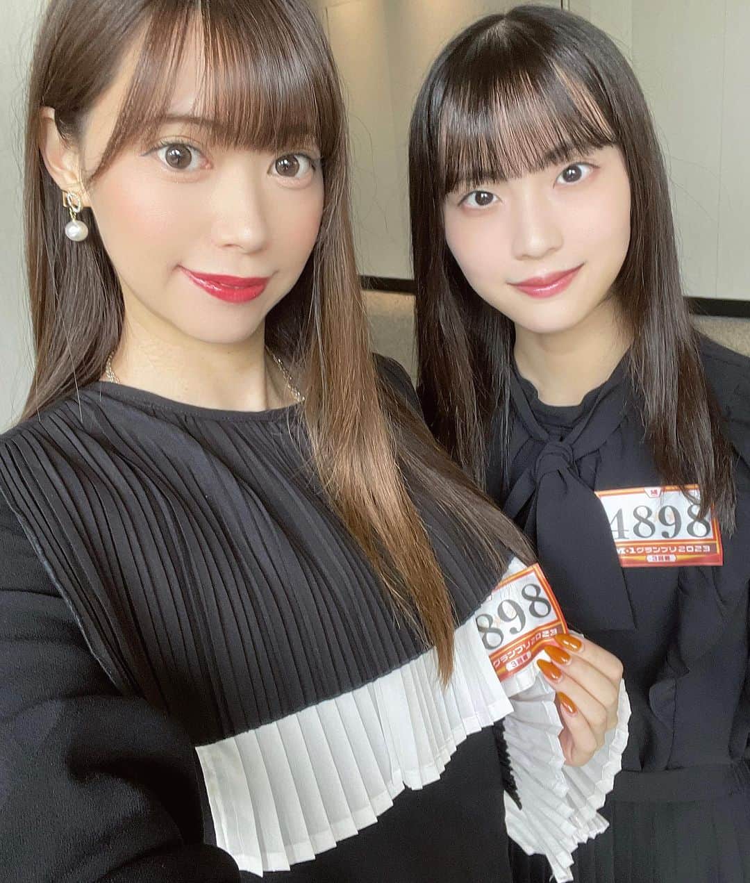 安森彩那のインスタグラム：「M-1 3回戦結果発表‼️ エントリーNO.4898 #燃ゆるレジーナ　の名前の記載はありませんでした。 ３回戦突破ならず！！！！ 皆様のご期待に添える事ができずごめんなさい。。 - でも‼️ゆうな。さんとコンビを組んで結成9ヶ月🔥🔥🔥 認知も少しずつですか増えてきてまだまだこれからが勝負だと思っていますので、また来年に向けてゆうな。さんと戦力を上げていきますのでこれからも 見守って頂けたら幸いでございます。 なんせ！ 4898の数字は私たちが 【しゅやくや！】（主役や） ですので。おほほほほ☕️✨ - ふと思い出した時に #燃ゆるレジーナ　でつぶやいてくれたら嬉しいです☕️✨ - 11月24日 ショウガールズ定期LIVE＠大塚ドリームシアターにて 燃ゆるレジーナ　やらせていただきます🔥 よろしくお願いします☕️✨ それまでに美味しいダージリンティーをゆうな。さんと探してまいりまわね！ - 最後にもう一つ。 明日M-1公式YouTubeにて 3回戦7日のAブロックにて 3番目に燃ゆるレジーナ出場しますのでコメントもして盛り上げて頂けたら幸いでございます♡ - それではごきげんよう☕️✨ -」
