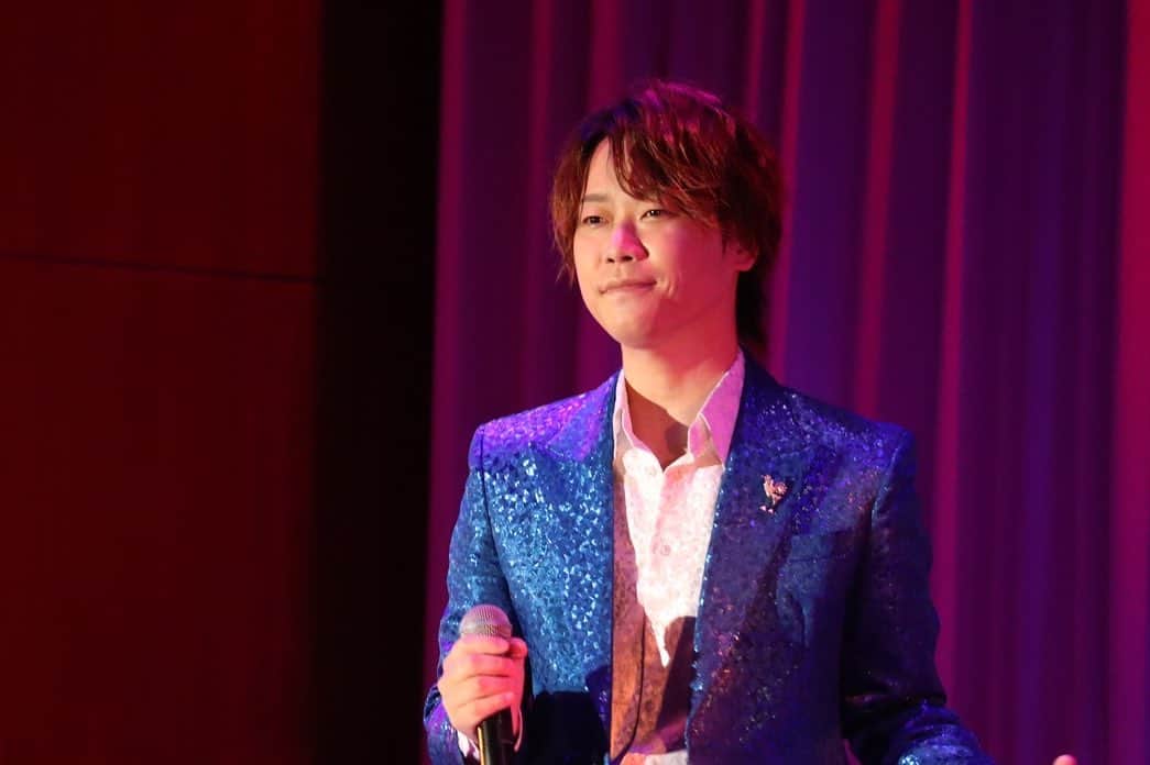 はやぶさのインスタグラム：「今日は埼玉県『第5回埼玉歌謡祭inミューズ』に出演させて頂きました！ 共演の皆様、そしてお客様と楽しいひとときを共有させて頂きました！有難うございました！  【EN】 Today I performed at the 5th Saitama Song Festival in Muse in Saitama Prefecture! We had a great time with all the performers and audiences ! Thank you very much!  #はやぶさ #ヒカル #ヤマト #大滝ひかる #駿河ヤマト #イベント #一日一枚  #写真  #hayabusa #hikaru #yamato #event  #picstory  #picstagram #photooftheday  #photogram  #hayabusadiary  #はやぶさの日記  #fotohariini」