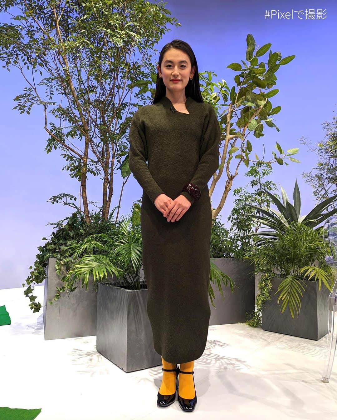 日本テレビ「ANOTHER SKY」さんのインスタグラム写真 - (日本テレビ「ANOTHER SKY」Instagram)「髙嶋さん回の八木ちゃんは京都をイメージした衣装。  ドレスは宇治抹茶、ブレスレットは小豆と、教えてくれました！ そんな八木ちゃんの衣装はこちら。  ドレス・ブレスレット：ともにMame Kurogouchi（@mamekurogouchi） シューズ：Sergio Rossi（@sergiorossi） イヤリング・タイツ：ともにスタイリスト私物  #ANOTHERSKY #アナザースカイ #Pixelで撮影 #ピクセル  #京都 #髙嶋政宏 #今田耕司 #八木莉可子」11月9日 19時06分 - anothersky_ntv