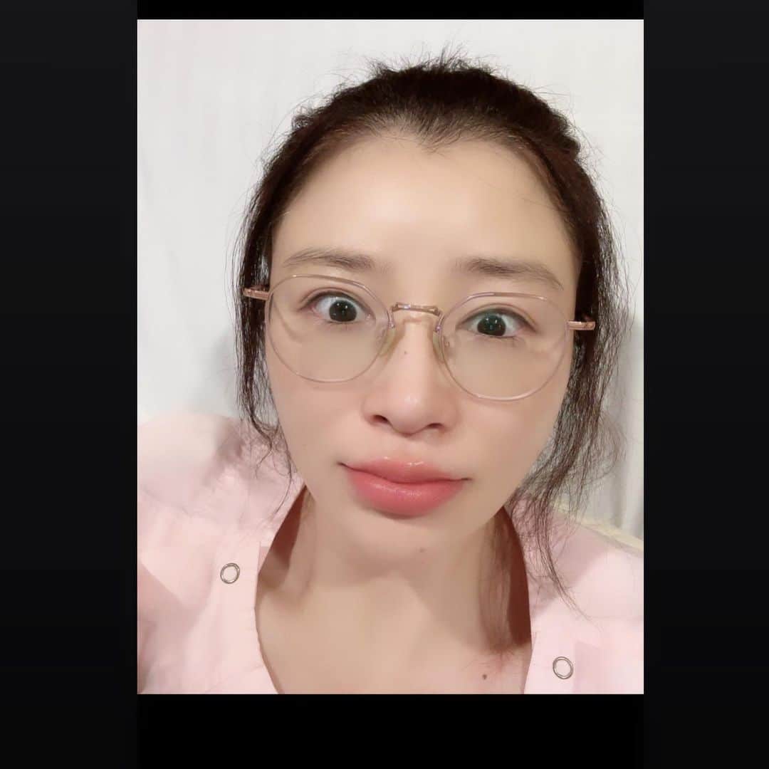 手島優さんのインスタグラム写真 - (手島優Instagram)「・  朝方から何しても全然寝てくれなくて今😢☀️  そんな日もあるよね。　  #乳児　#育児　#育児奮闘中　#新米ママ」11月9日 10時32分 - tejimayuu0827