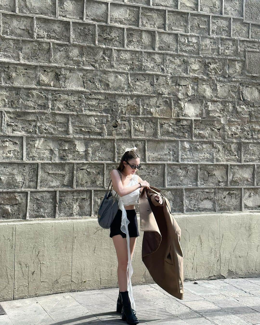 マーイ＝ナパサシ スラワンさんのインスタグラム写真 - (マーイ＝ナパサシ スラワンInstagram)「Good morning! ตื่นมาก็หิวเลยคับ☀️👧🏻🥐🥨🥖🥤 . 🤍 @missmodern_official  #mindnapasasionvacay #mmmjourney」11月9日 10時58分 - mind_napasasi